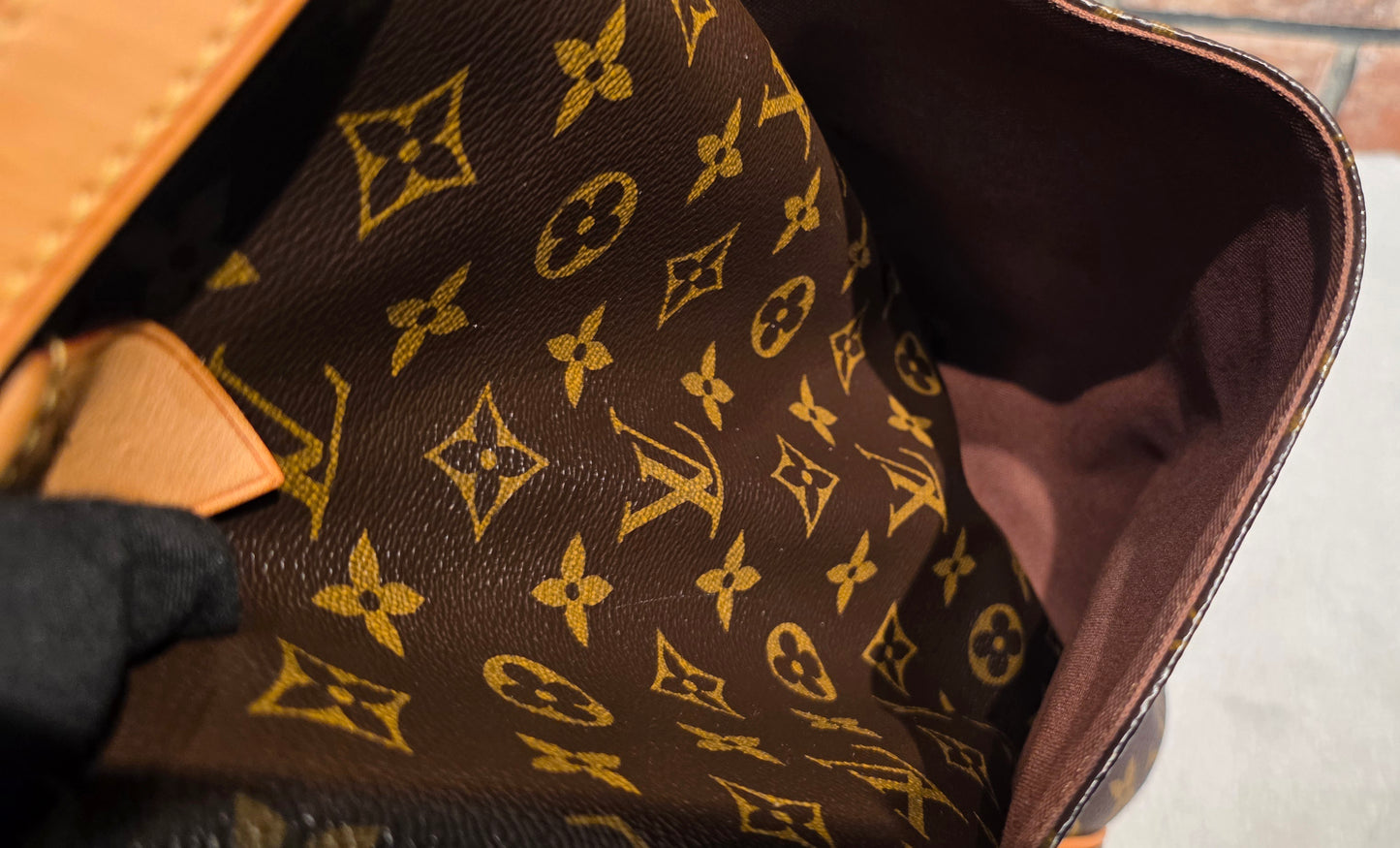 Authentic Louis Vuitton Totally MM Monogram