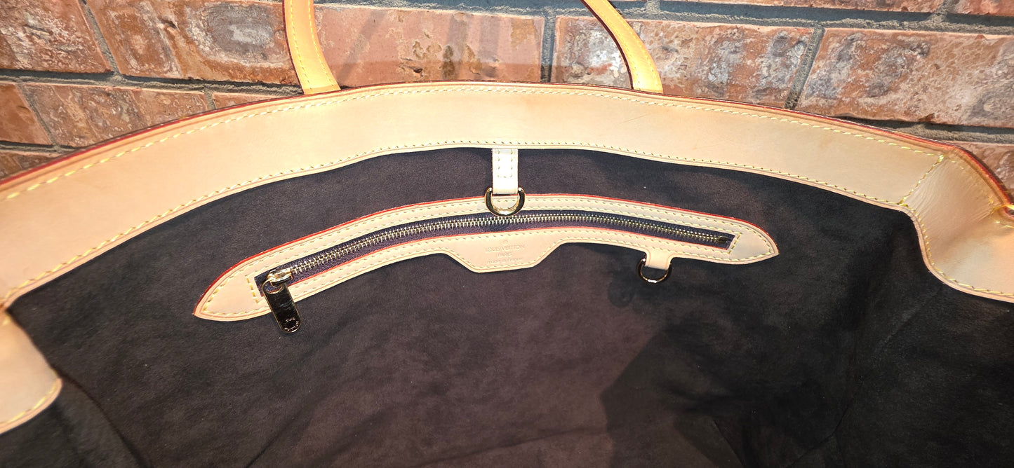 Authentic Louis Vuitton Wilshire MM Monogram
