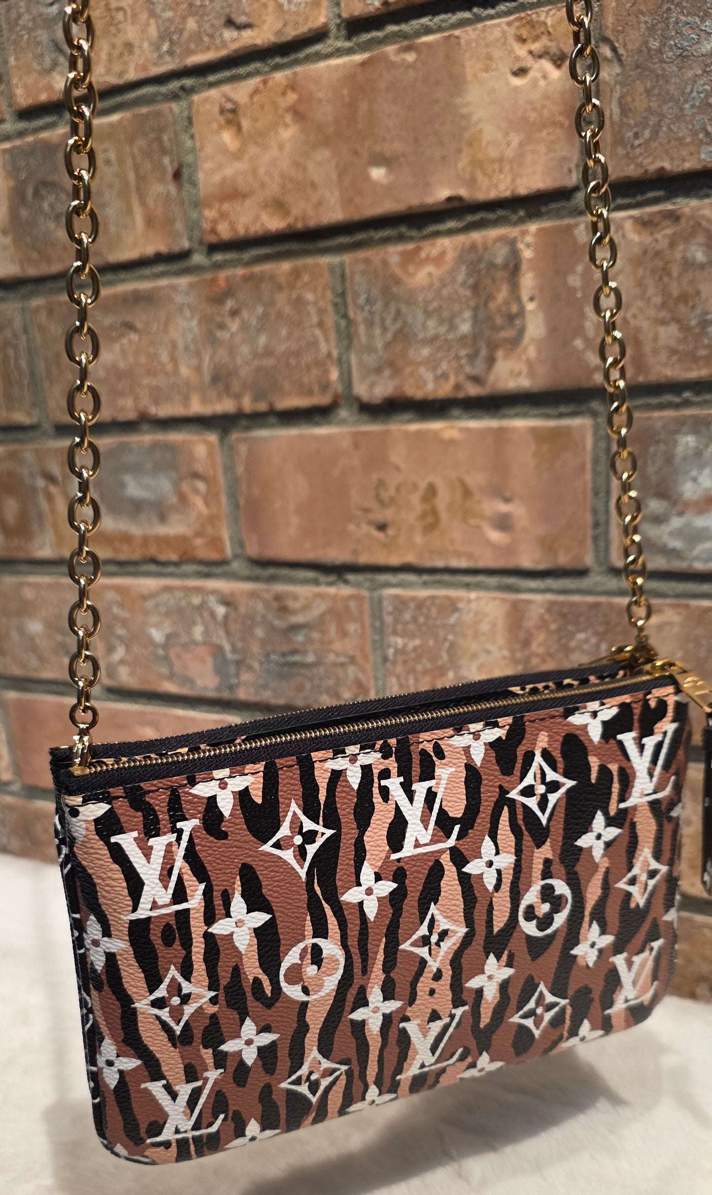 Authentic Louis Vuitton Double Zip Pochette Giant Monogram Jungle Edition