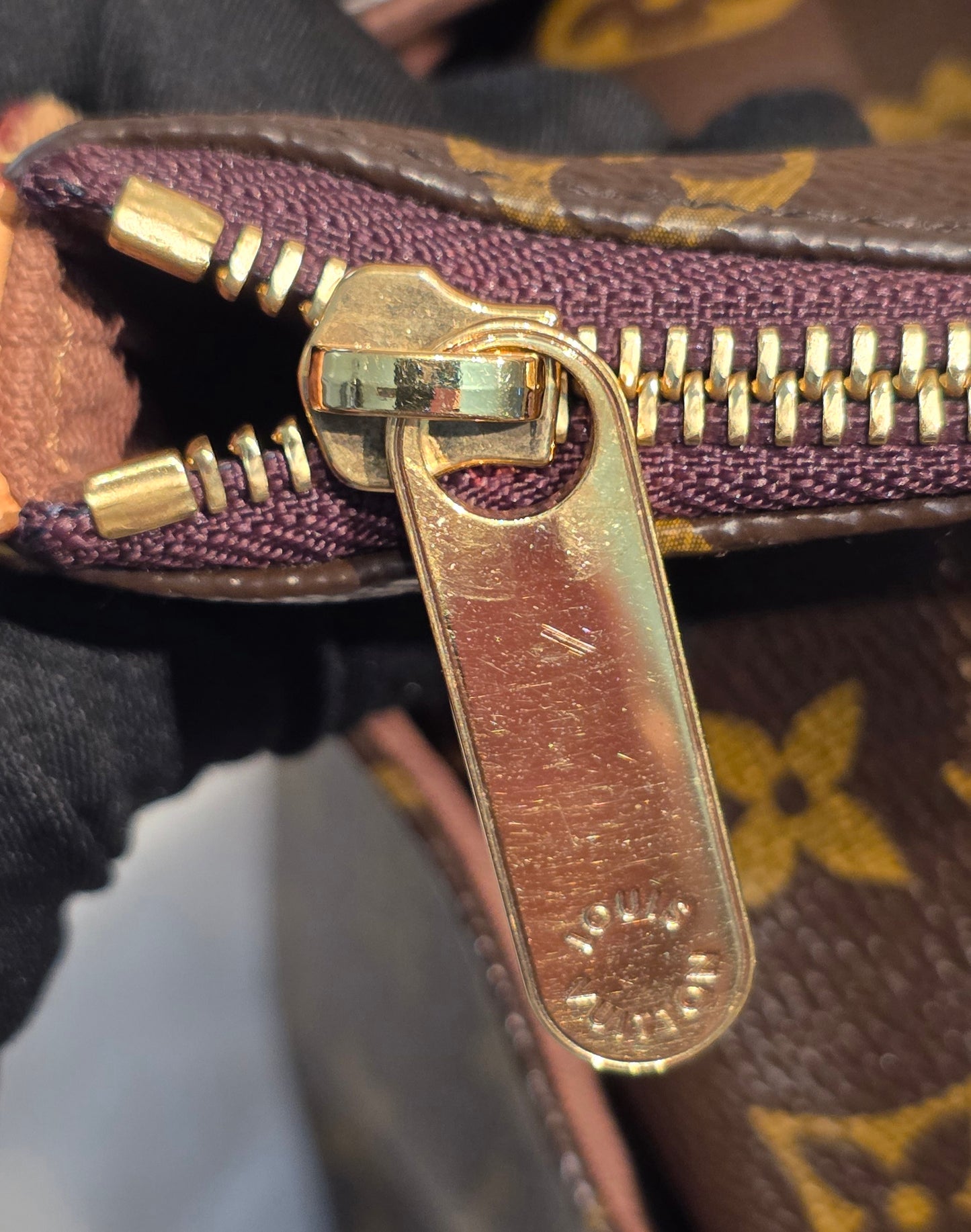 Authentic Louis Vuitton Totally MM Monogram