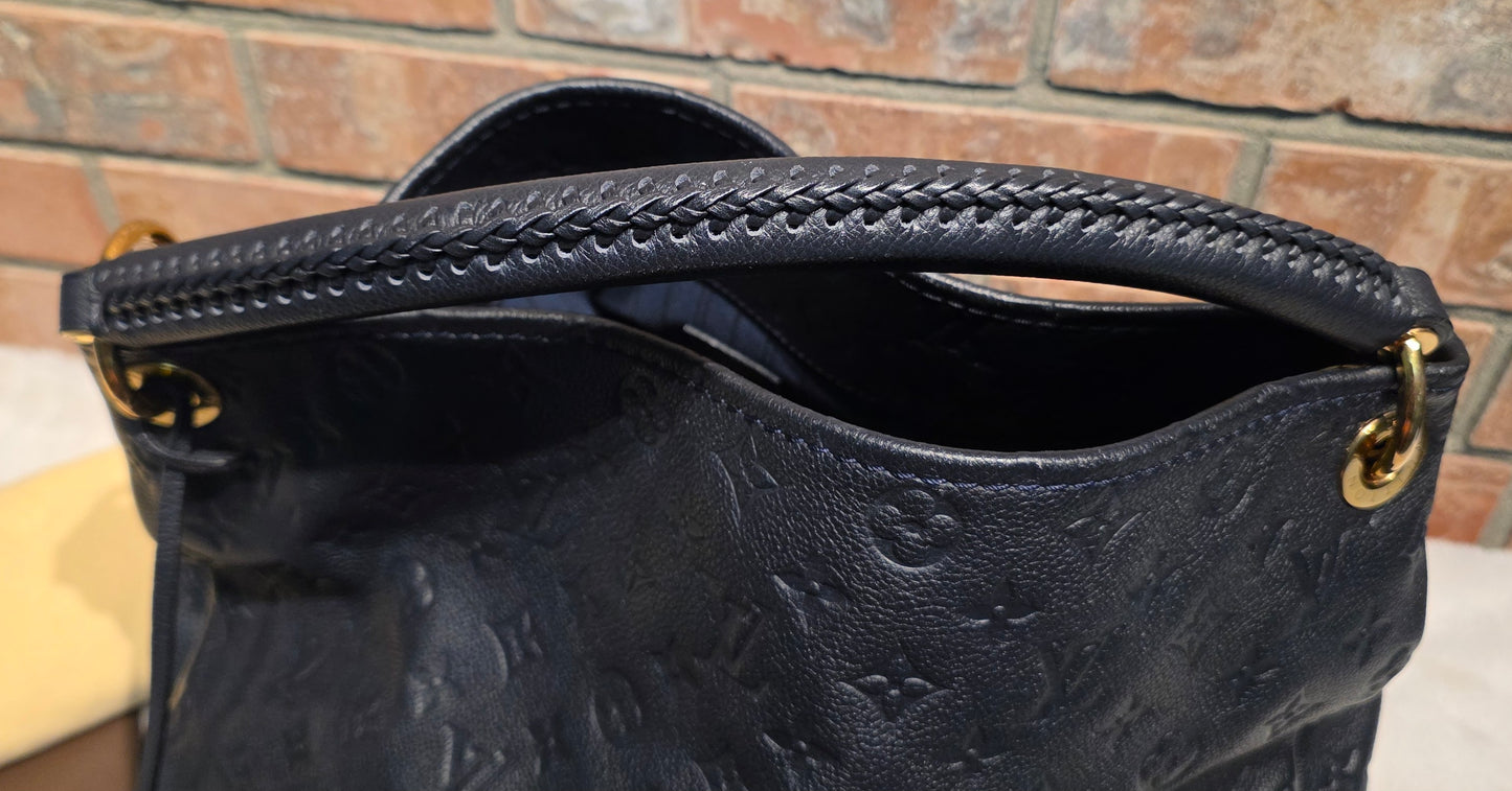 Authentic Louis Vuitton Artsy MM Empreinte Infini