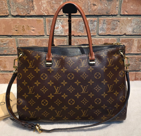 Authentic Louis Vuitton Pallas MM Noir