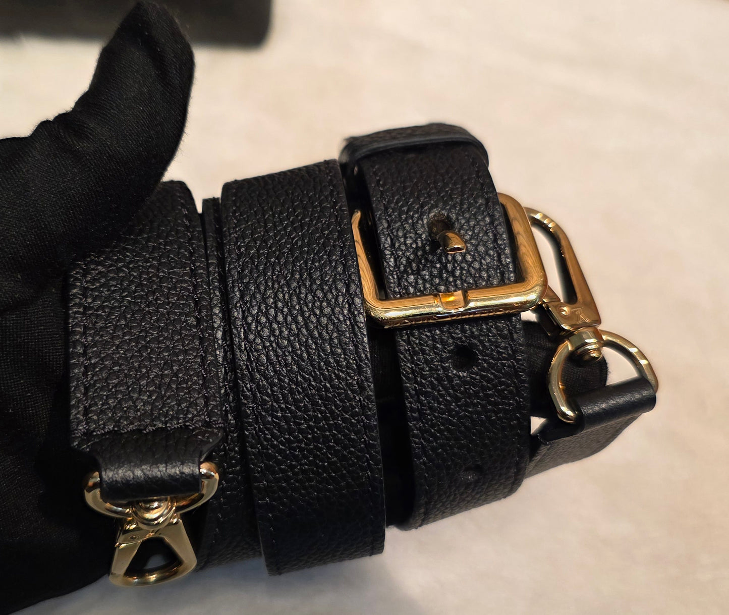 Authentic Louis Vuitton Madeleine MM Empreinte Noir