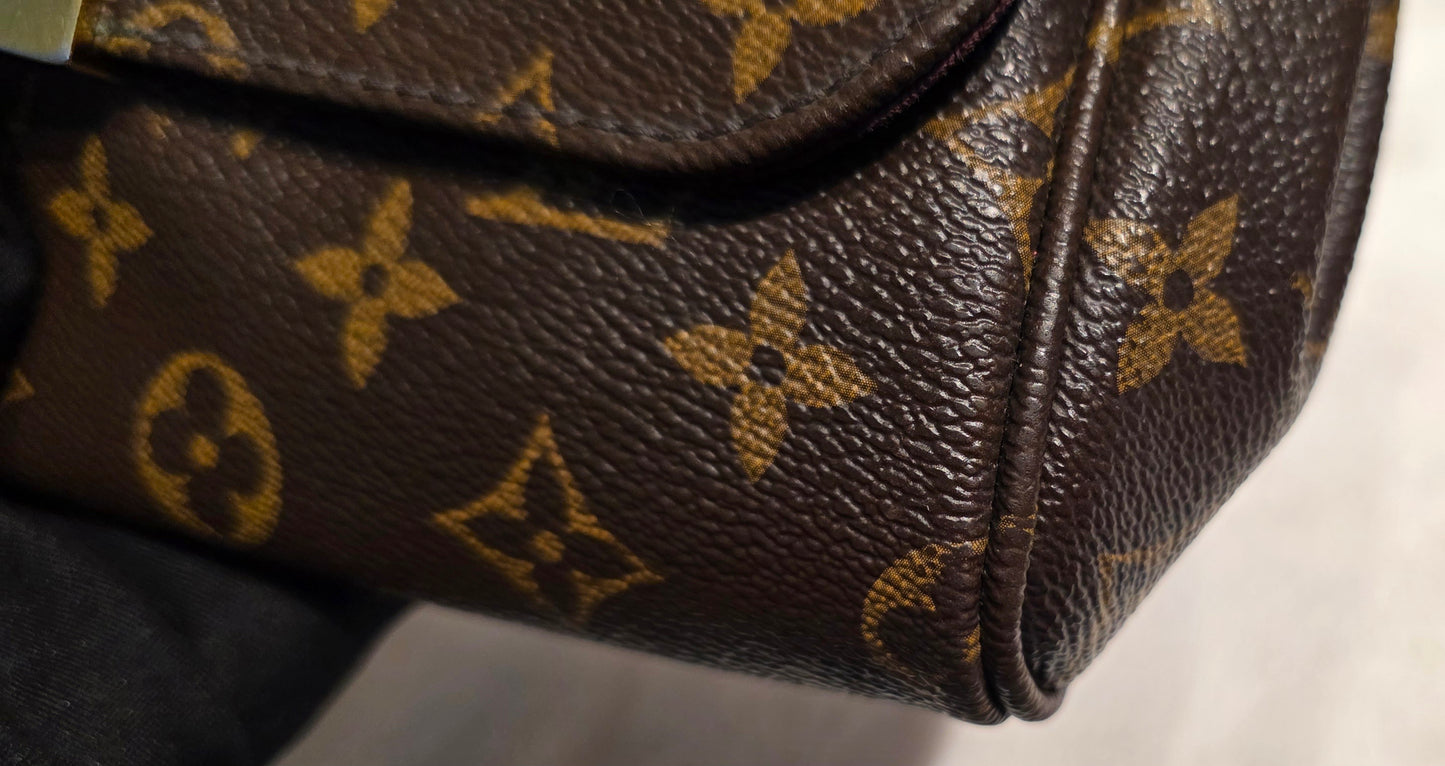 Authentic Louis Vuitton Favorite MM Monogram