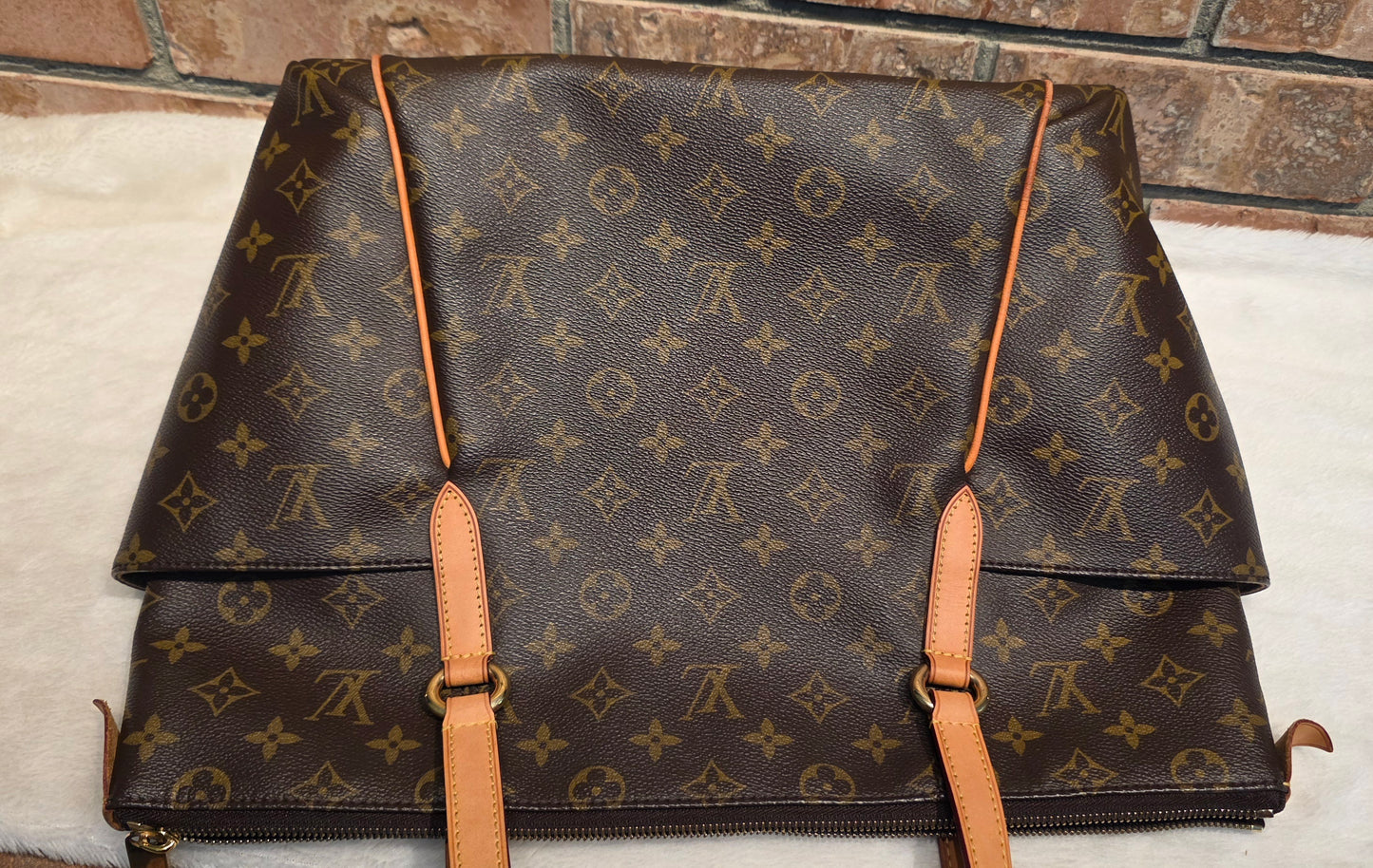 Authentic Louis Vuitton Totally MM