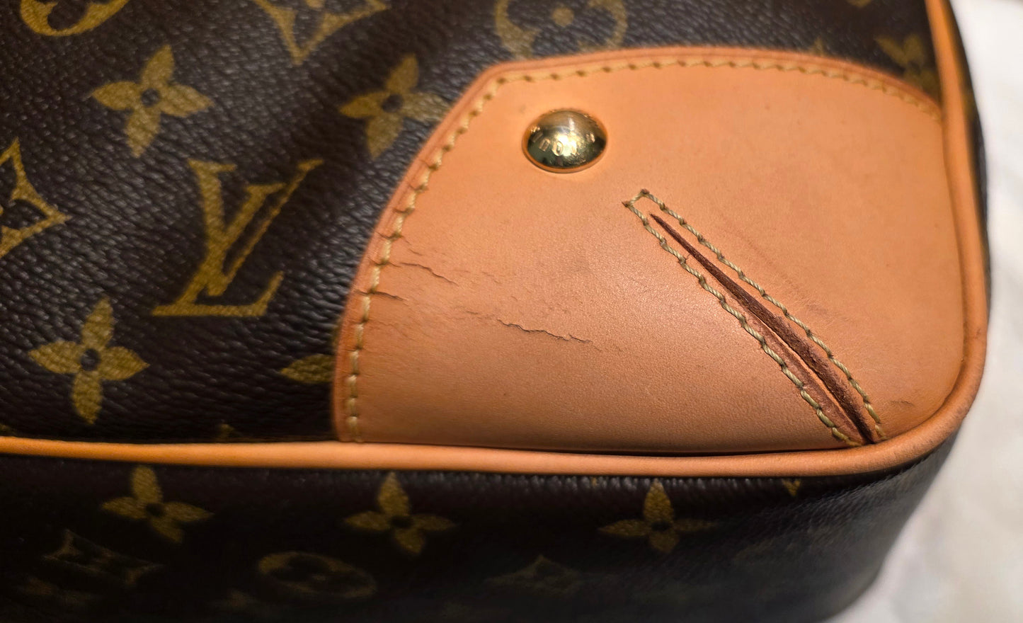 Authentic Louis Vuitton Estrella MM