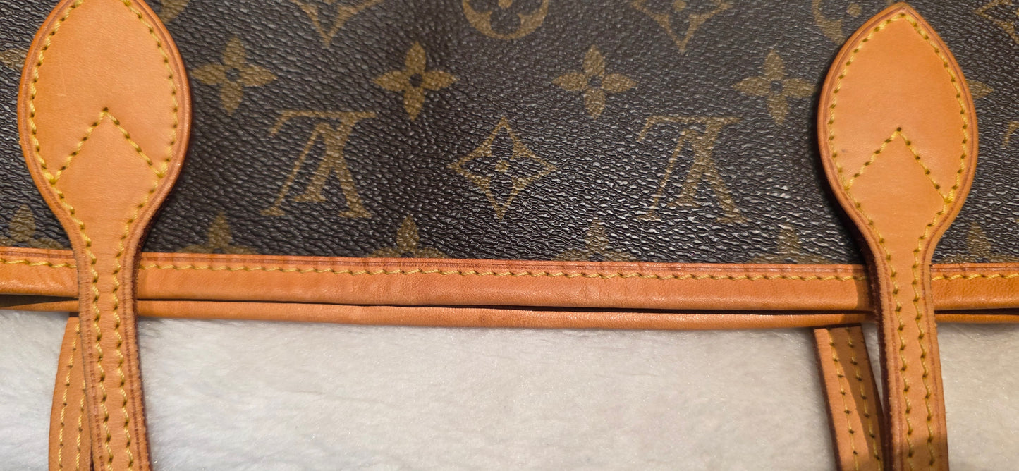 Authentic Neverfull MM Monogram Fuchsia Interior (BAG ONLY)