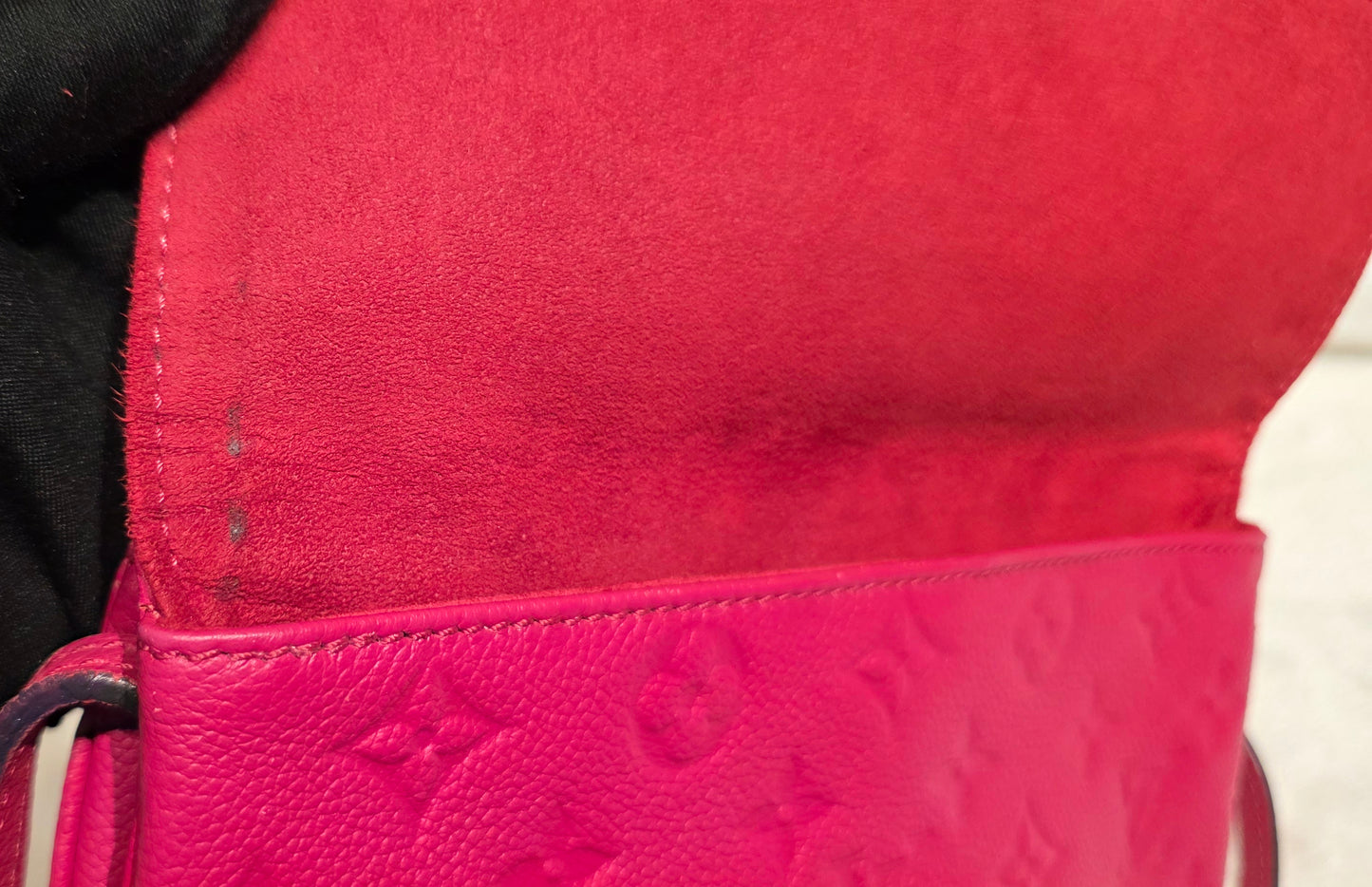 Authentic Louis Vuitton Twice/Twinset Pochette in Dahlia Pink