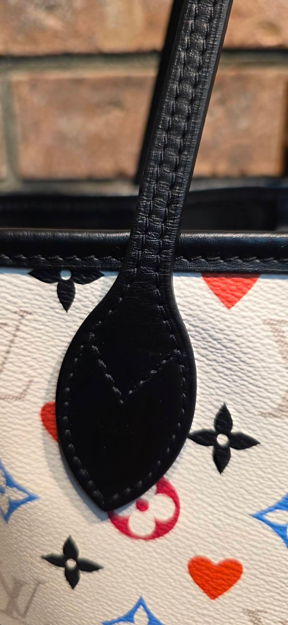 Authentic Louis Vuitton Neverfull MM with Pouch Game On Collection