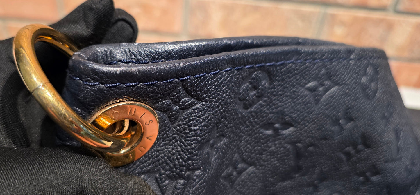 Authentic Louis Vuitton Artsy MM Empreinte Infini