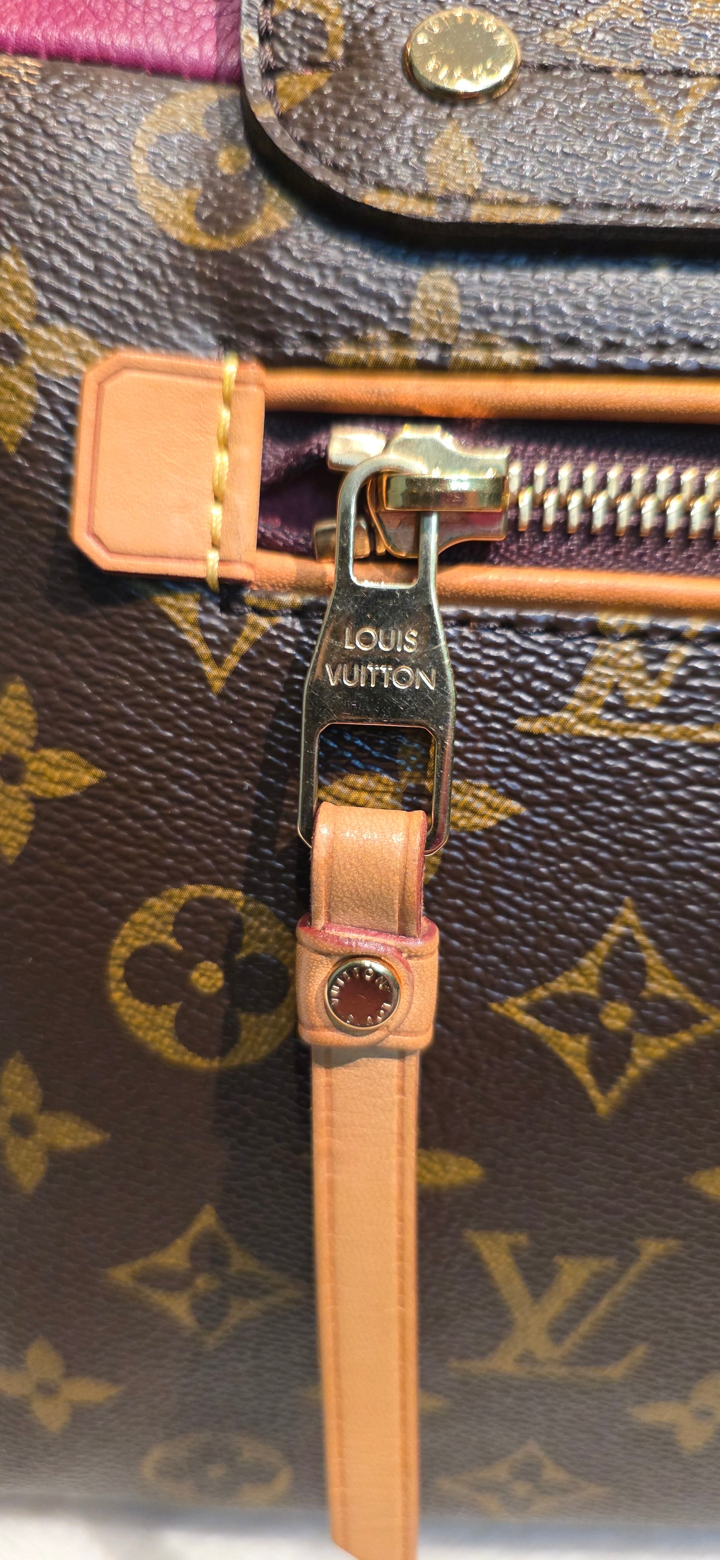 Authentic Louis Vuitton Olympe in Aurore