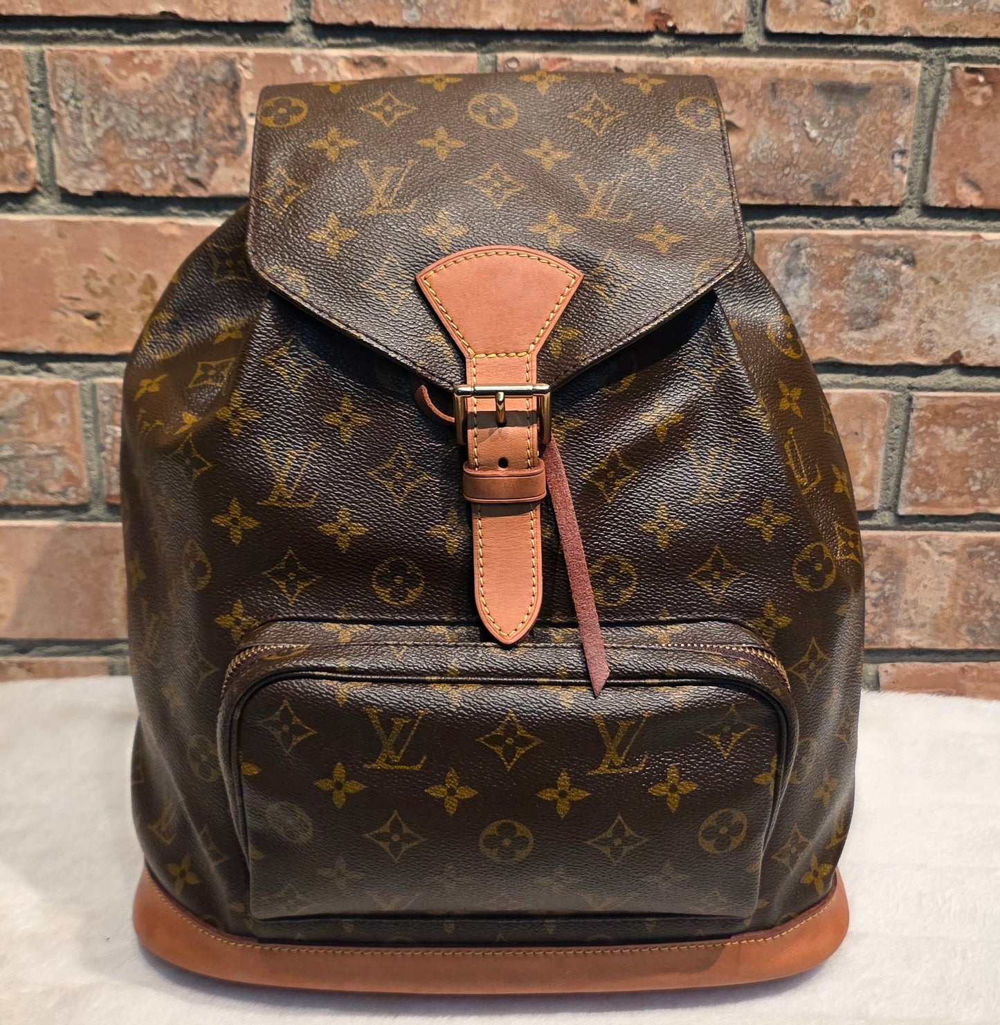 Authentic Louis Vuitton Montsouris GM