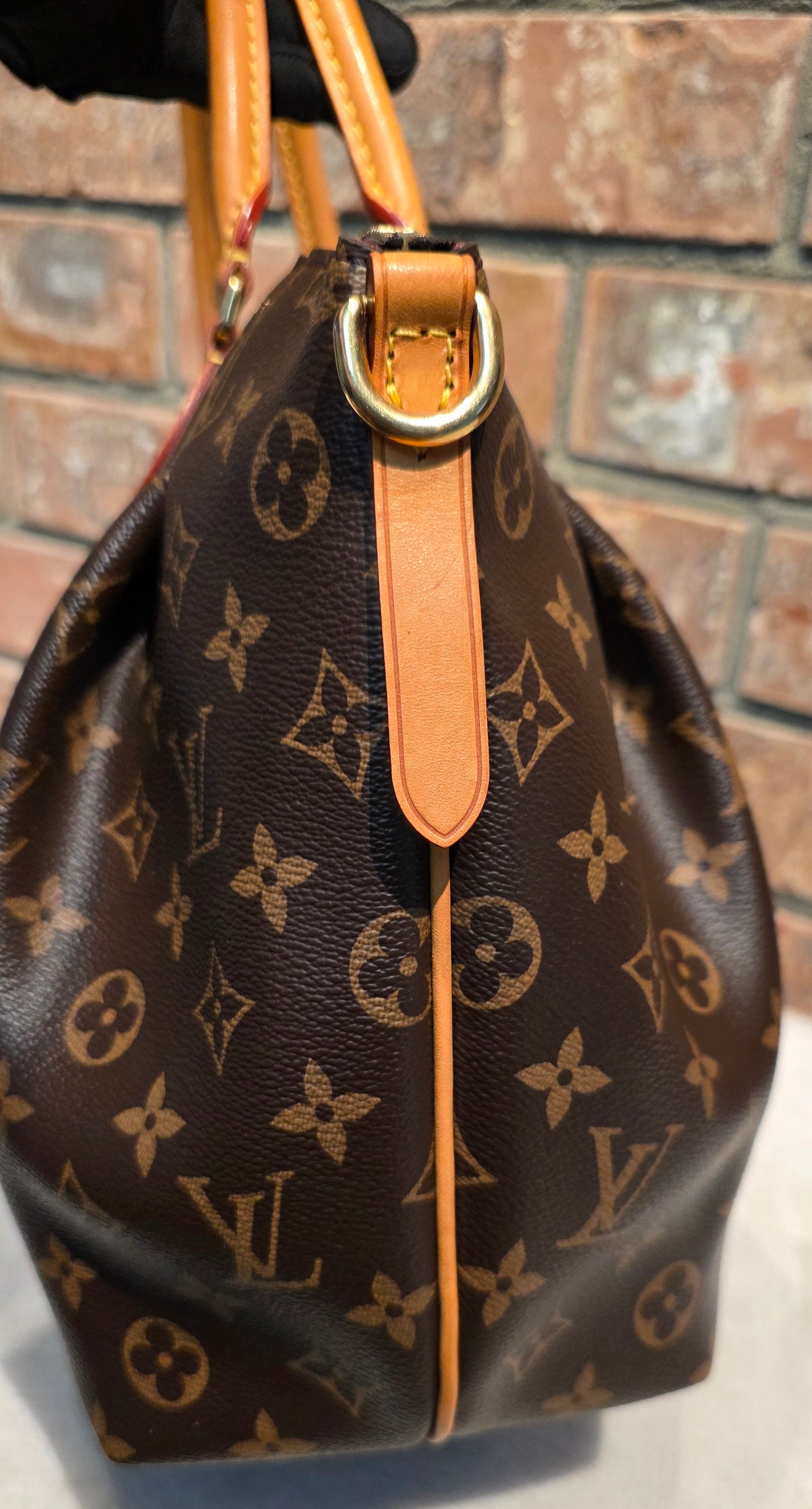 Authentic Louis Vuitton Turenne MM