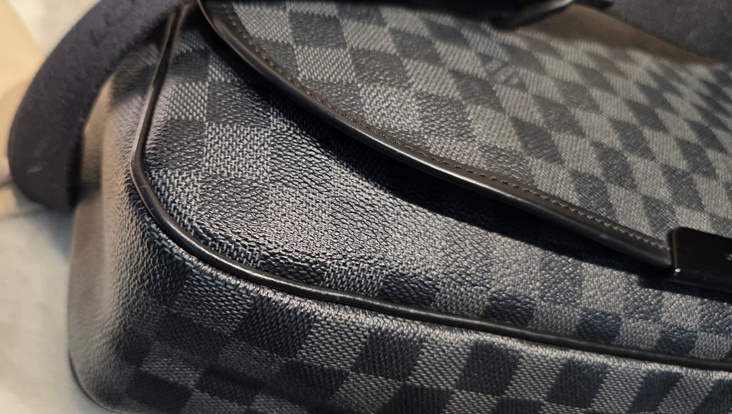 Authentic Louis Vuitton Daniel GM Damier Graphite