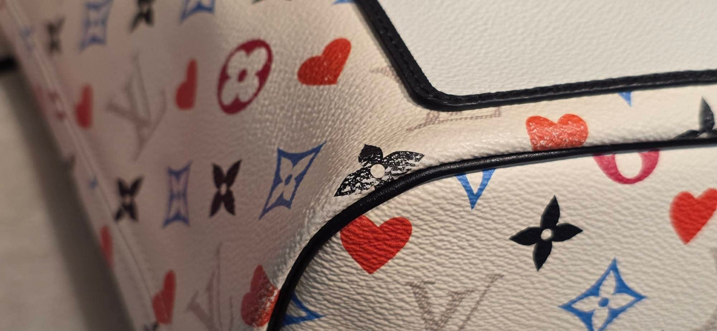 Authentic Louis Vuitton Neverfull MM with Pouch Game On Collection