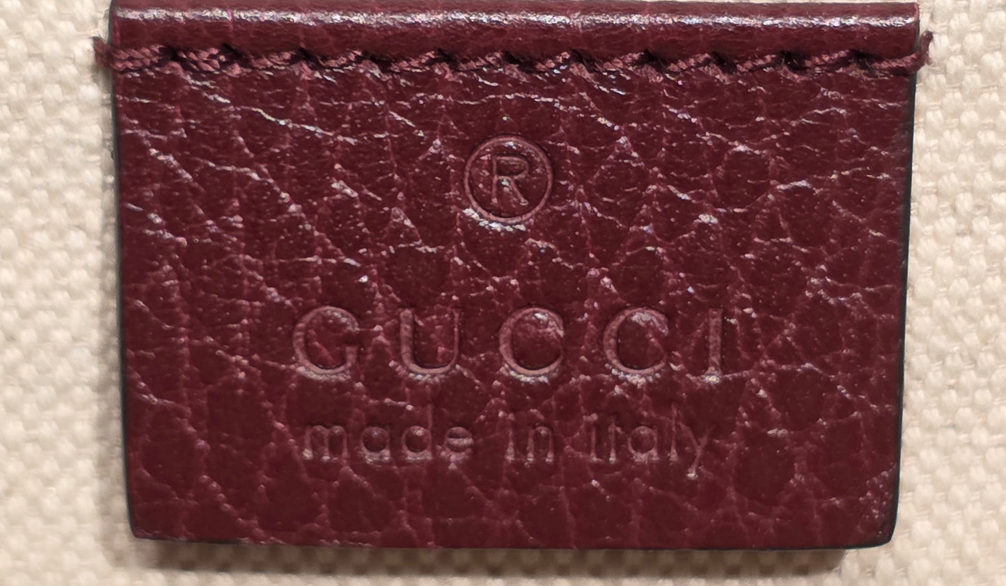 Authentic Gucci Dionysus Shoulder Bag in Burgundy