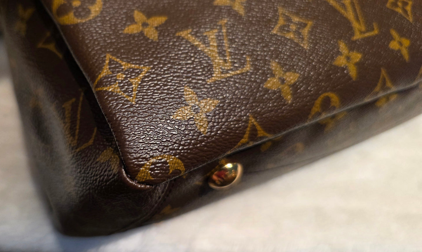 Authentic Louis Vuitton Pallas MM in Raisin