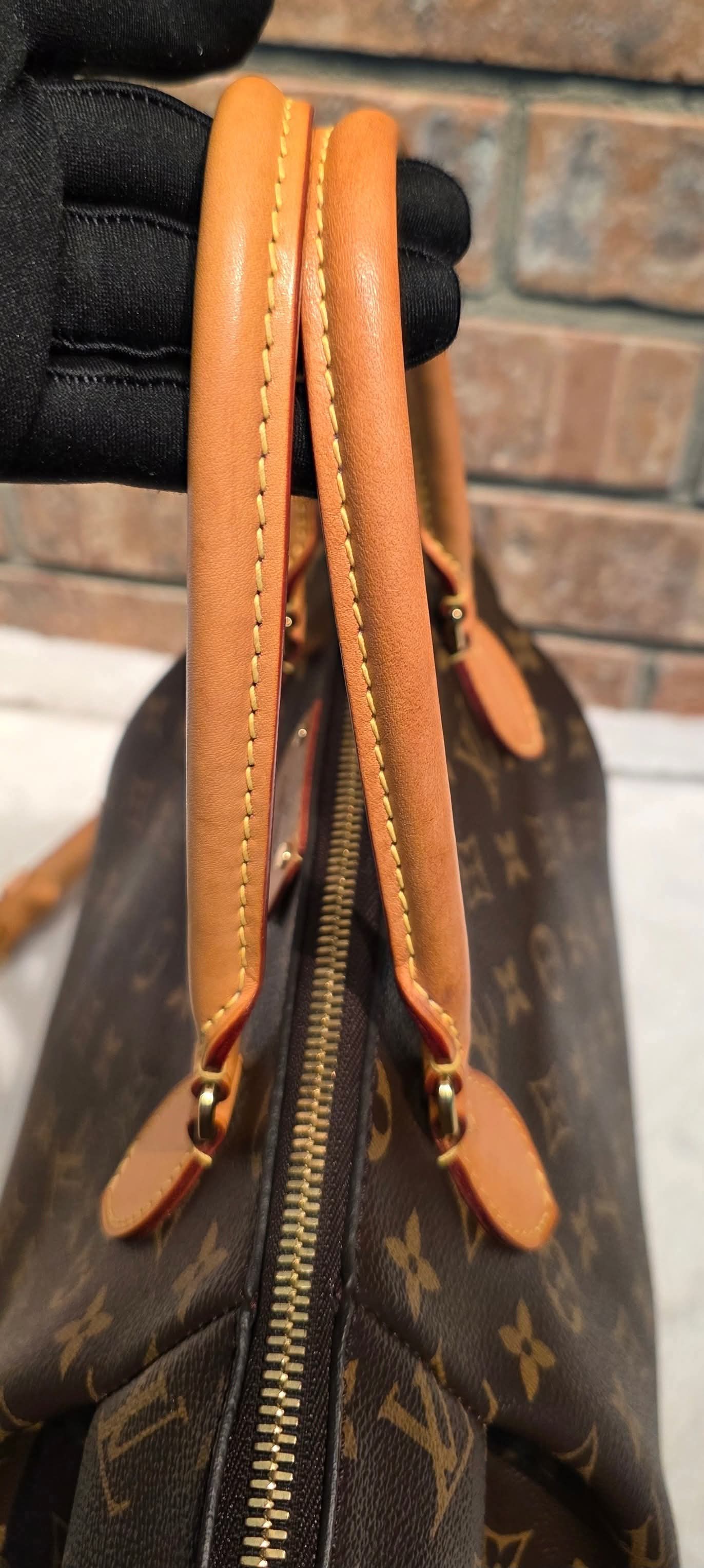 Authentic Louis Vuitton Turenne MM