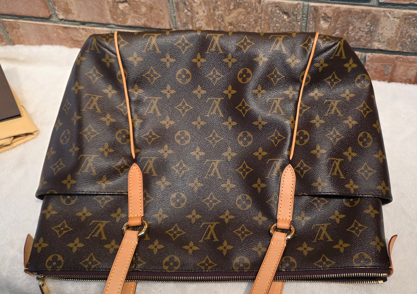 Authentic Louis Vuitton Totally MM Monogram