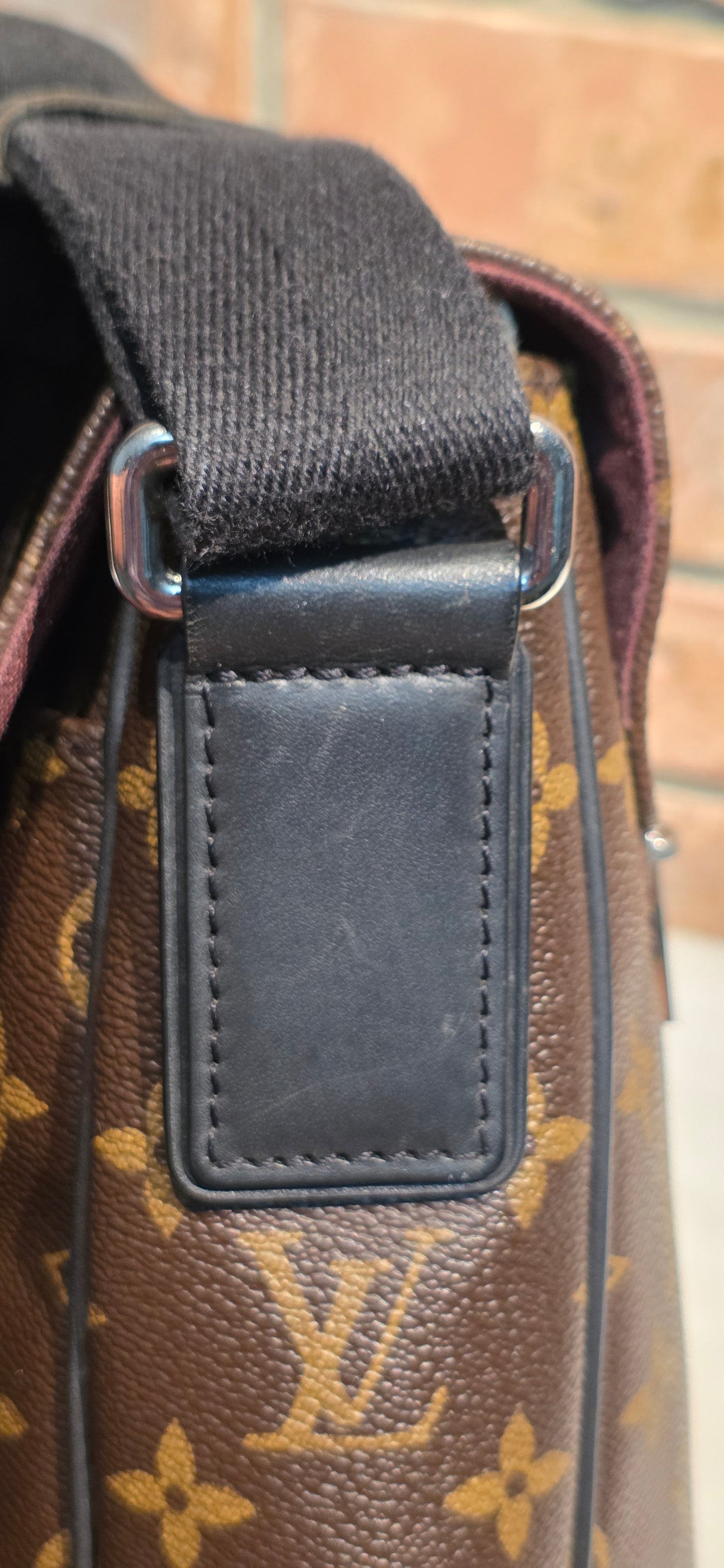 Authentic Louis Vuitton Monogram Macassar District MM