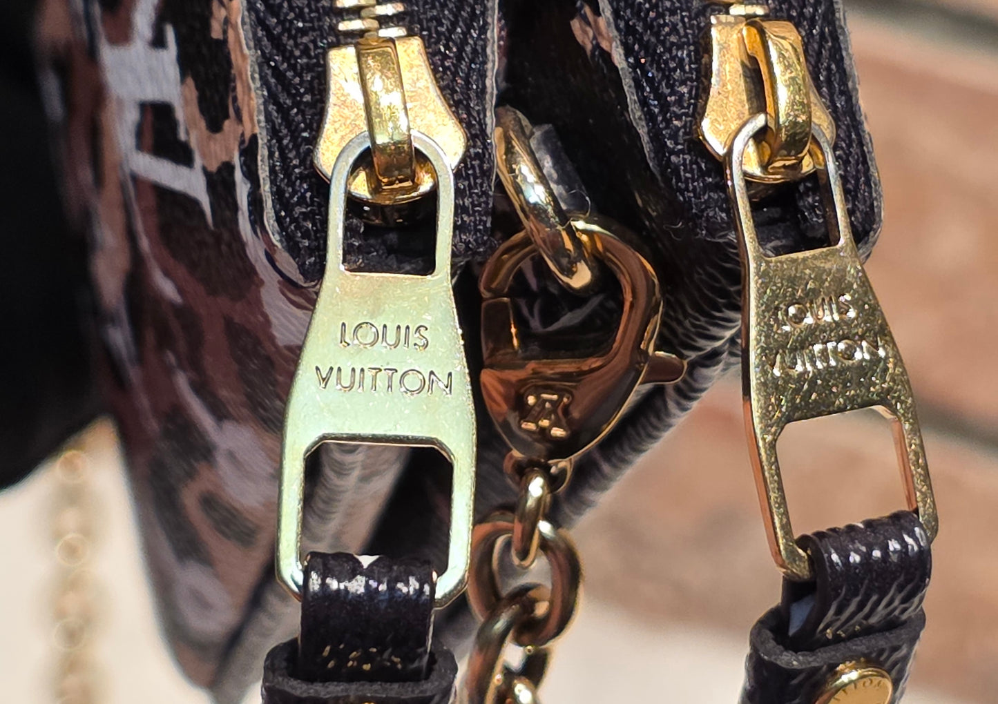 Authentic Louis Vuitton Double Zip Pochette Giant Monogram Jungle Edition