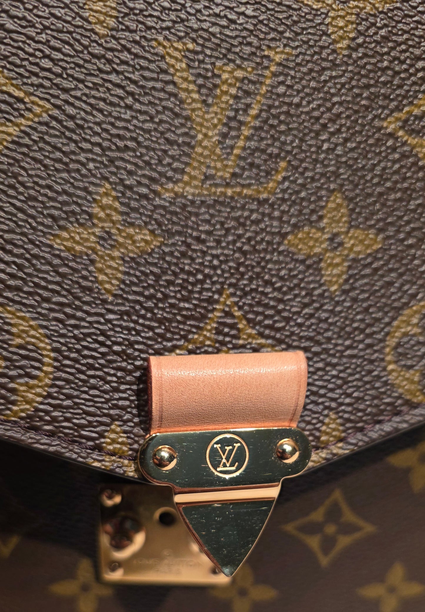 Authentic Louis Vuitton Pochette Metis Monogram