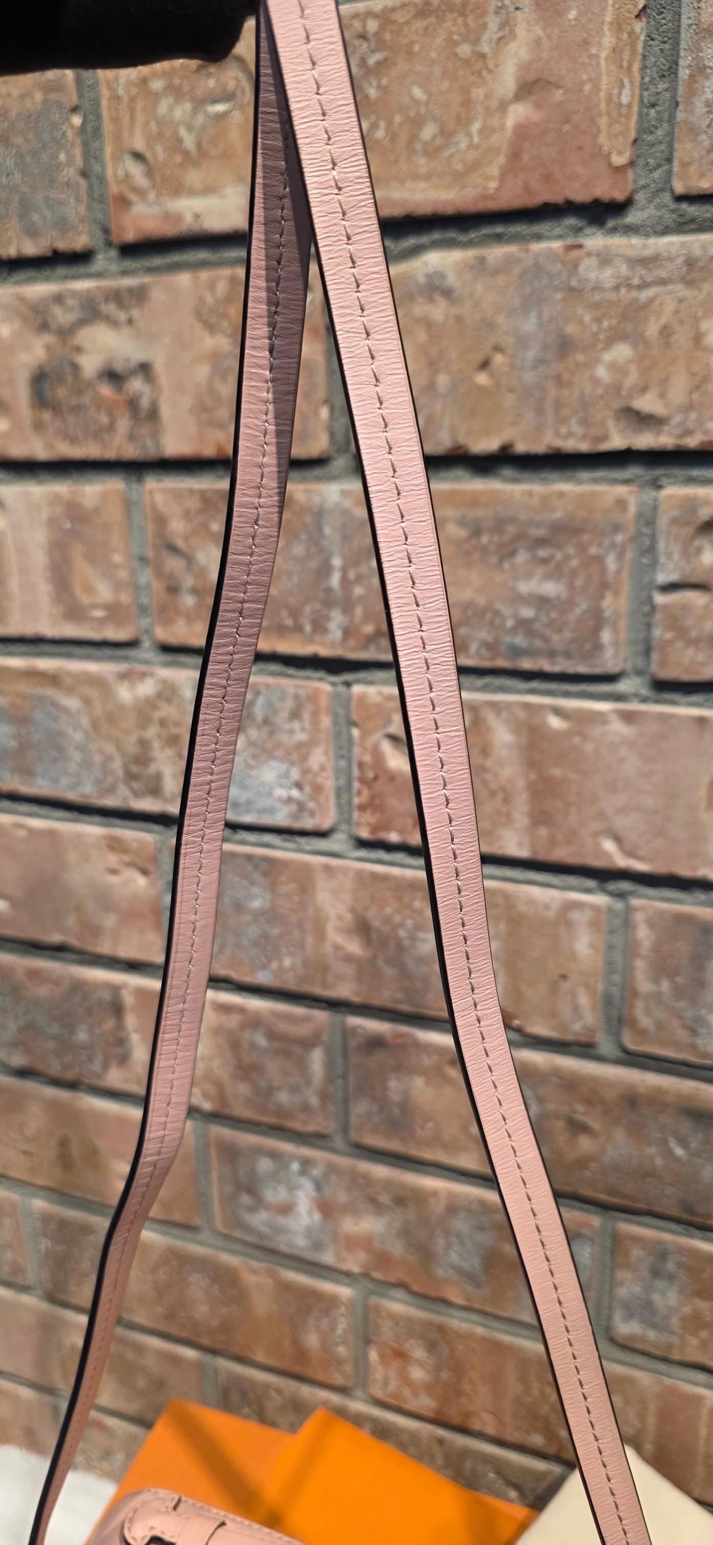 Authentic Louis Vuitton Saintonge Rose Poudre