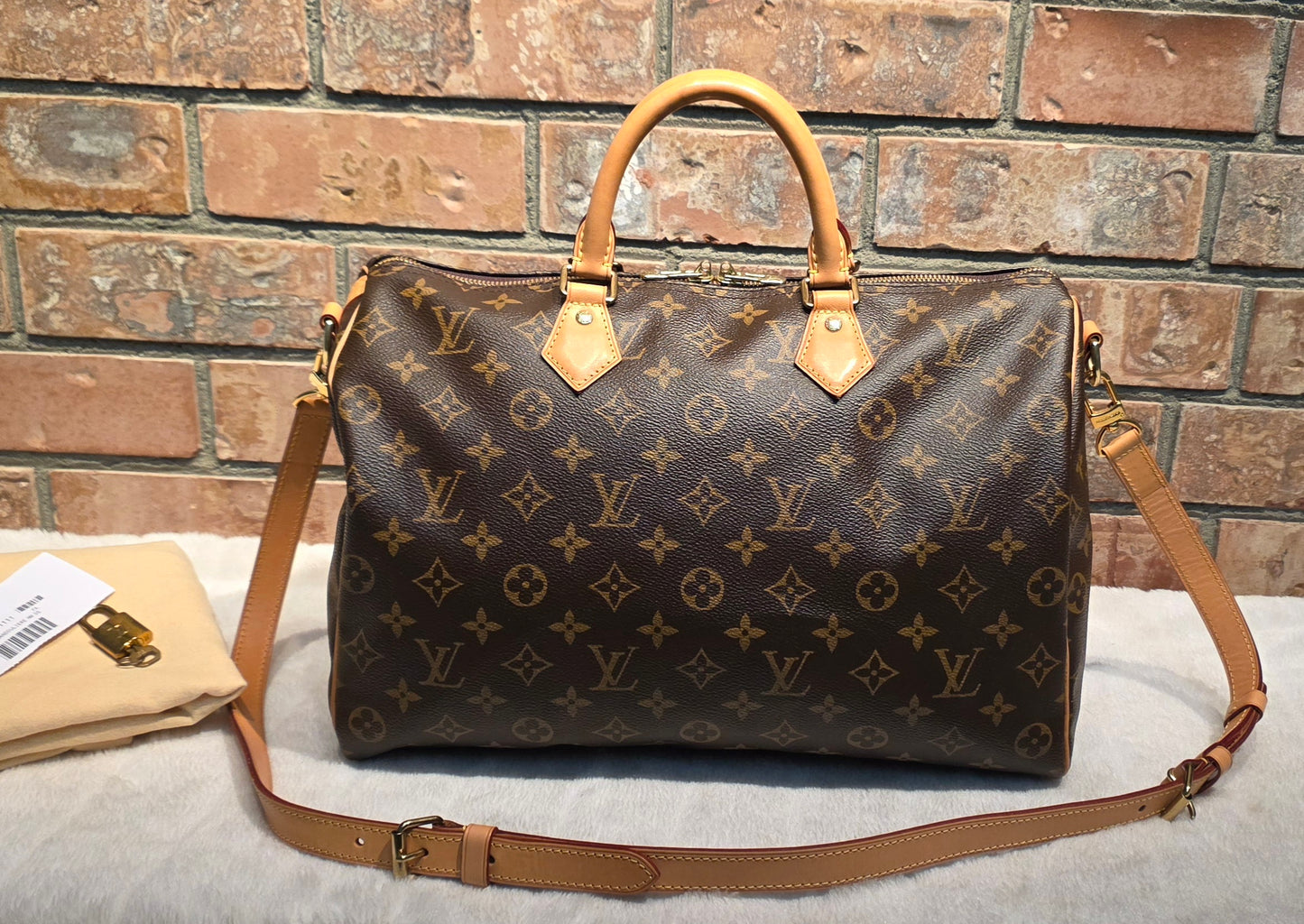 Authentic Louis Vuitton Speedy 35 Bandoliere
