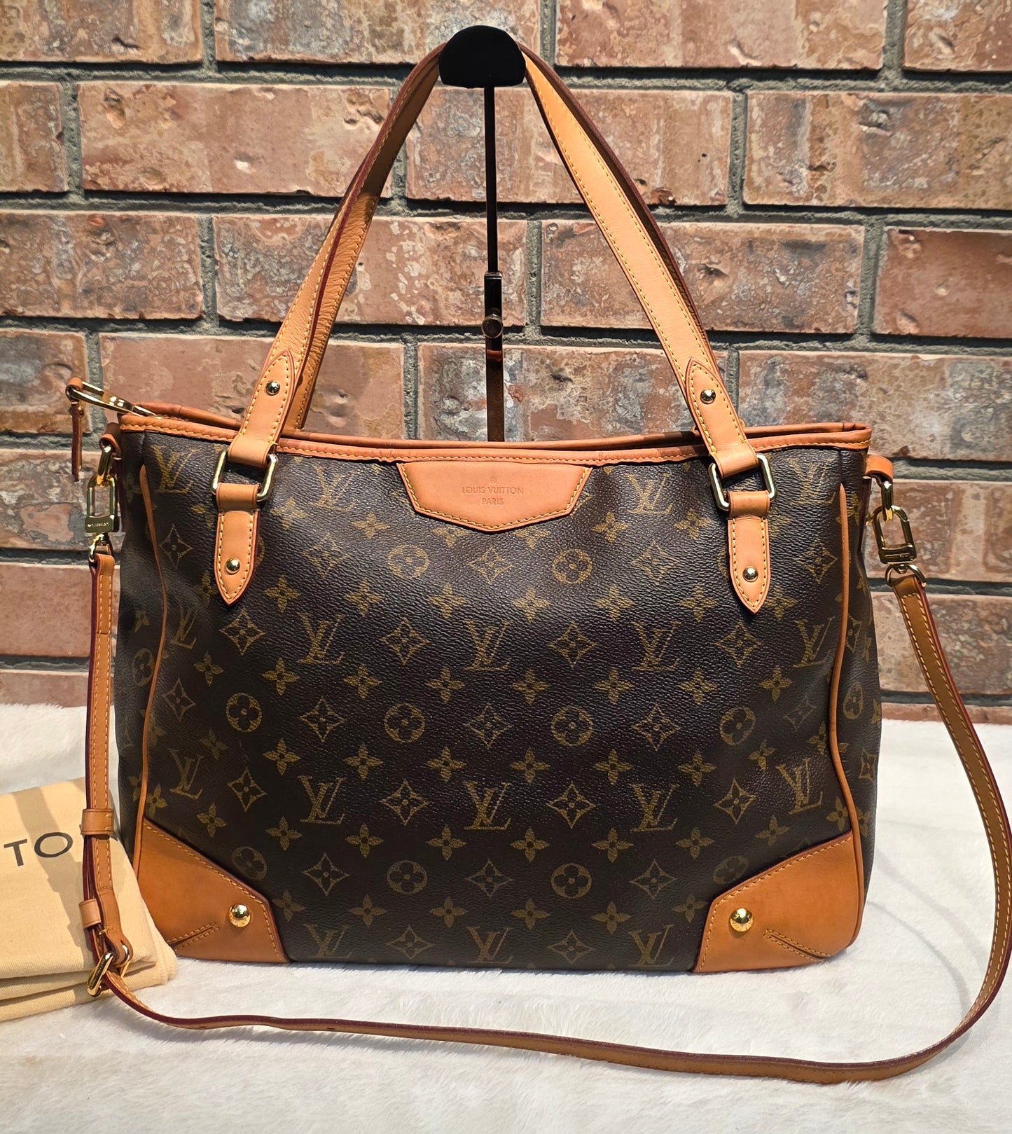 Authentic Louis Vuitton Estrella MM