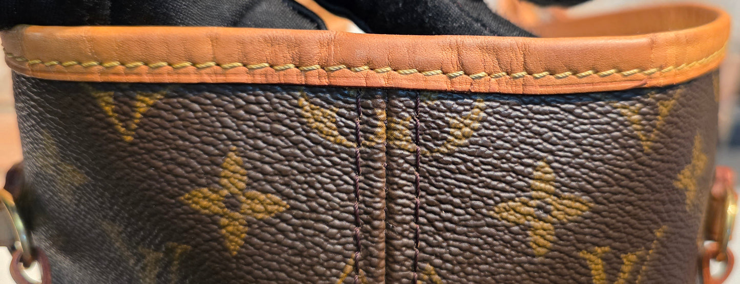 Authentic Louis Vuitton Neverfull GM Monogram