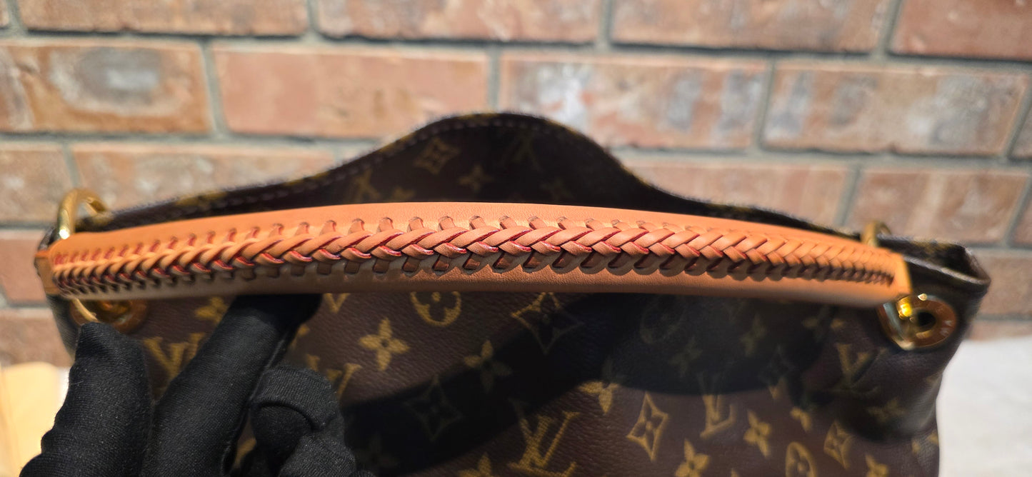 Authentic Louis Vuitton Artsy MM Monogram