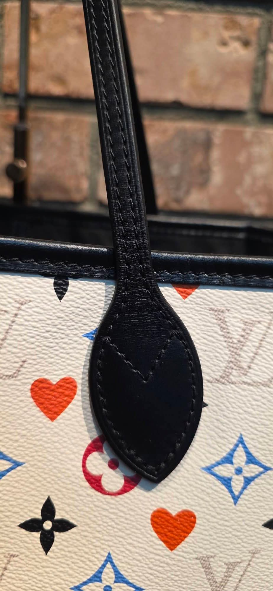 Authentic Louis Vuitton Neverfull MM with Pouch Game On Collection