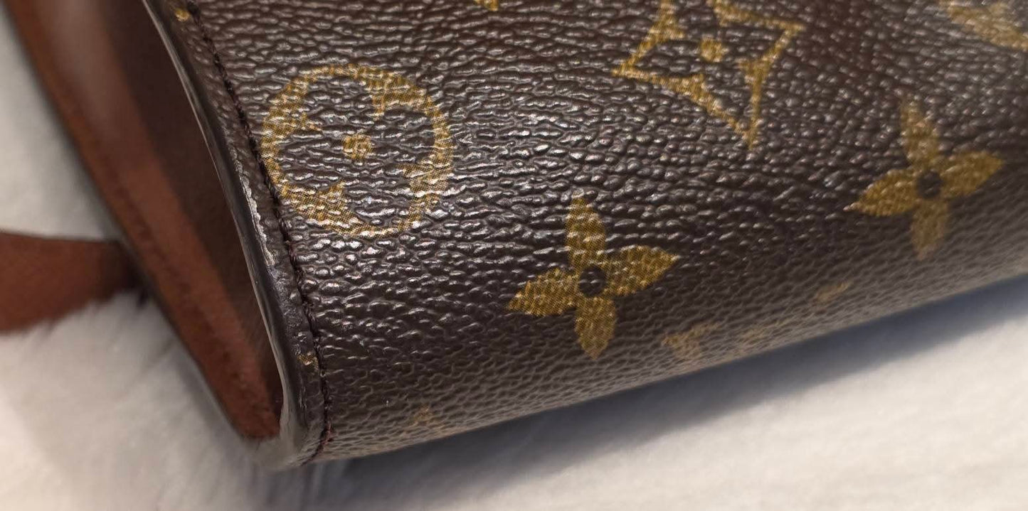 Authentic Louis Vuitton Pochette Bordeaux