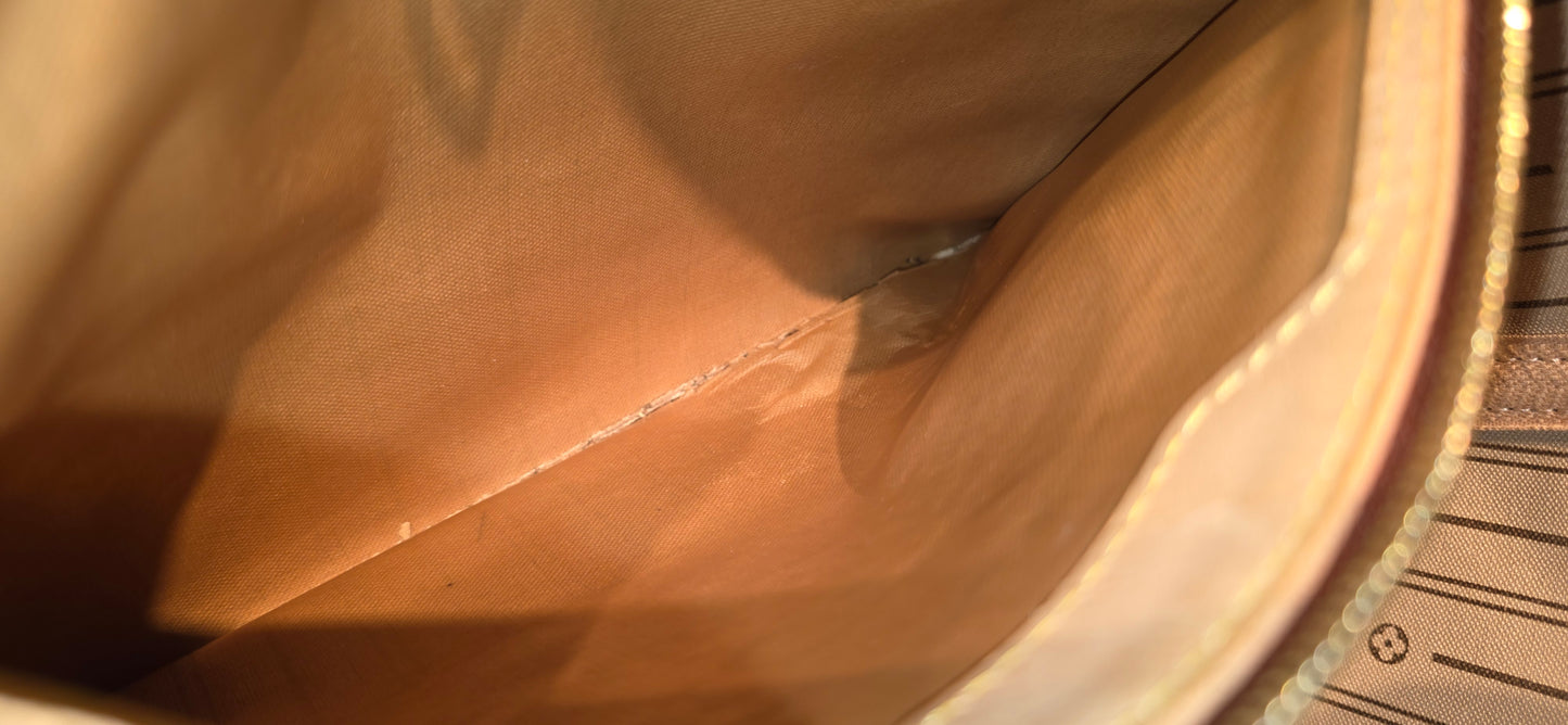 Authentic Louis Vuitton Neverfull MM Monogram