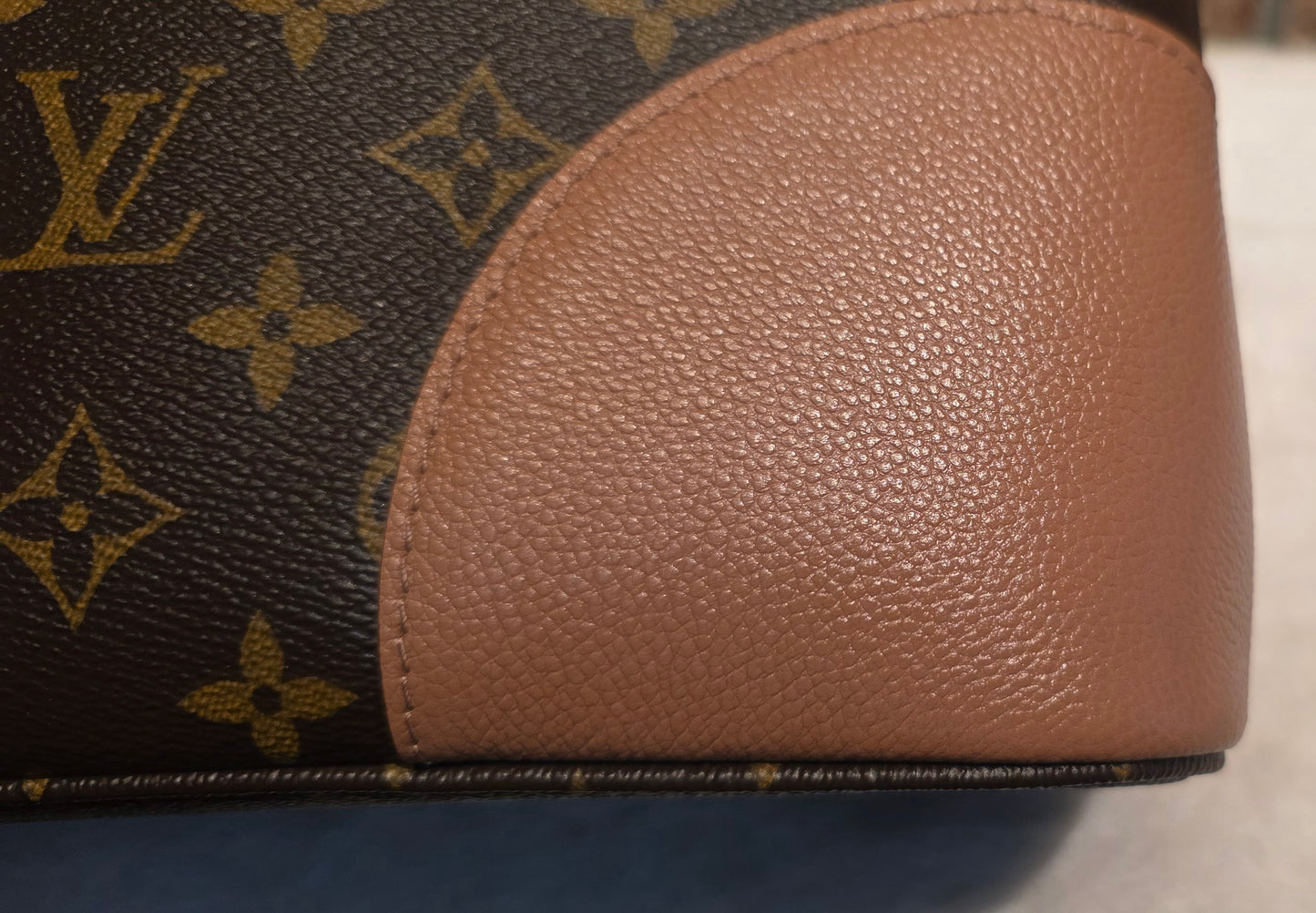 Authentic Louis Vuitton Flandrin Bois De Rose