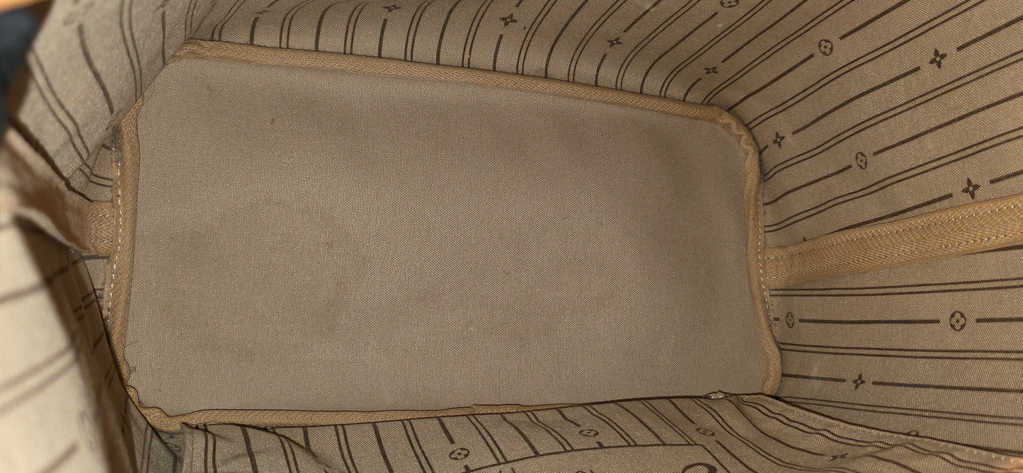 Authentic Louis Vuitton Neverfull MM Monogram
