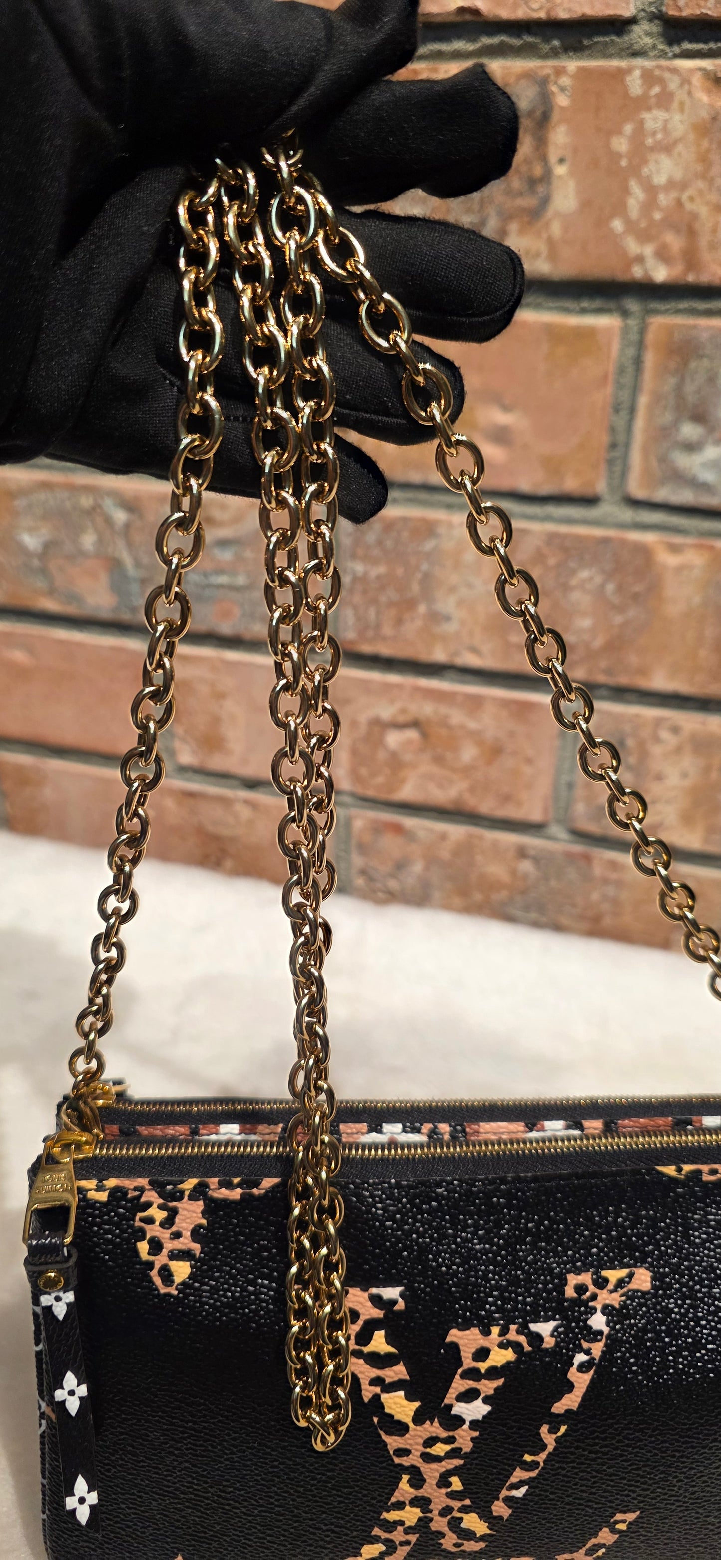 Authentic Louis Vuitton Double Zip Pochette Giant Monogram Jungle Edition