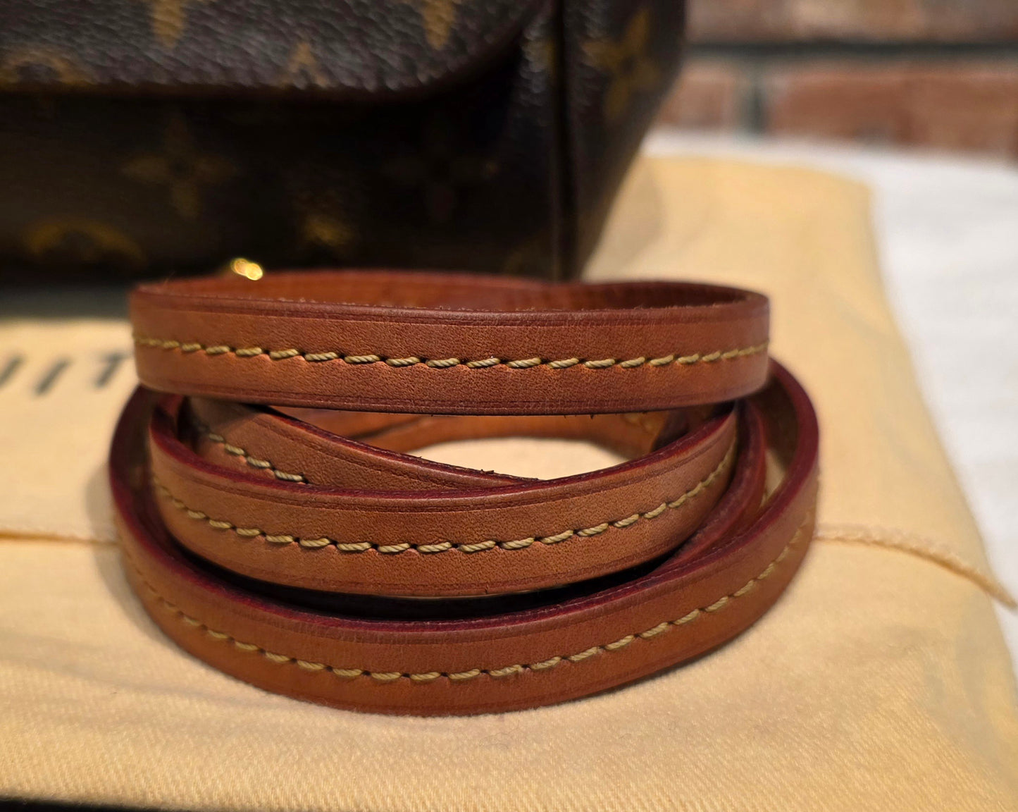 Authentic Louis Vuitton Favorite MM