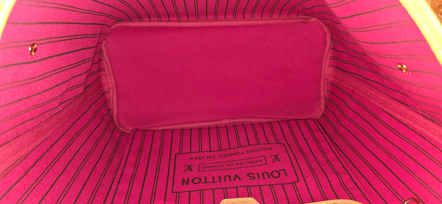 Authentic Louis Vuitton Neverfull MM (Pivoine Interior)