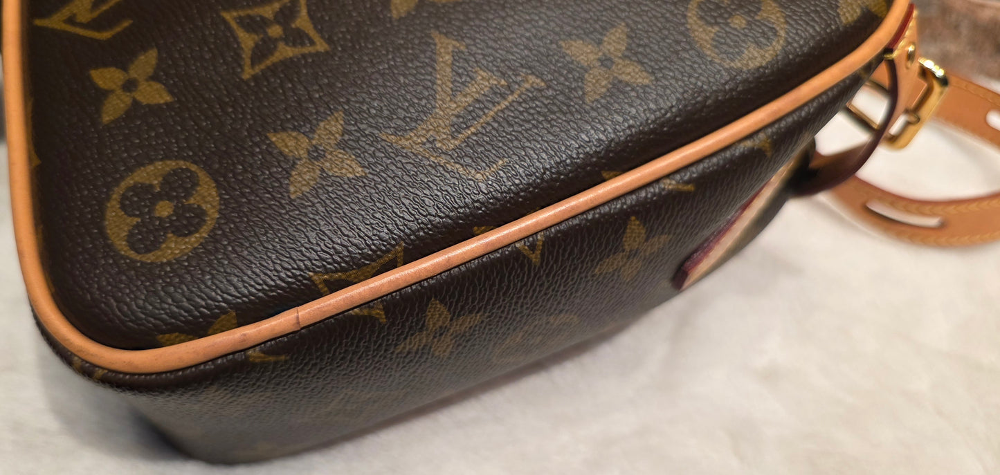 Authentic Louis Vuitton Couer Game On Heart Bag