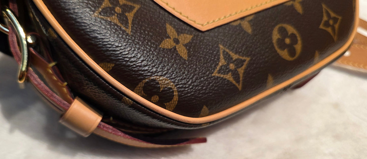 Authentic Louis Vuitton Boite Chapeau Souple MM