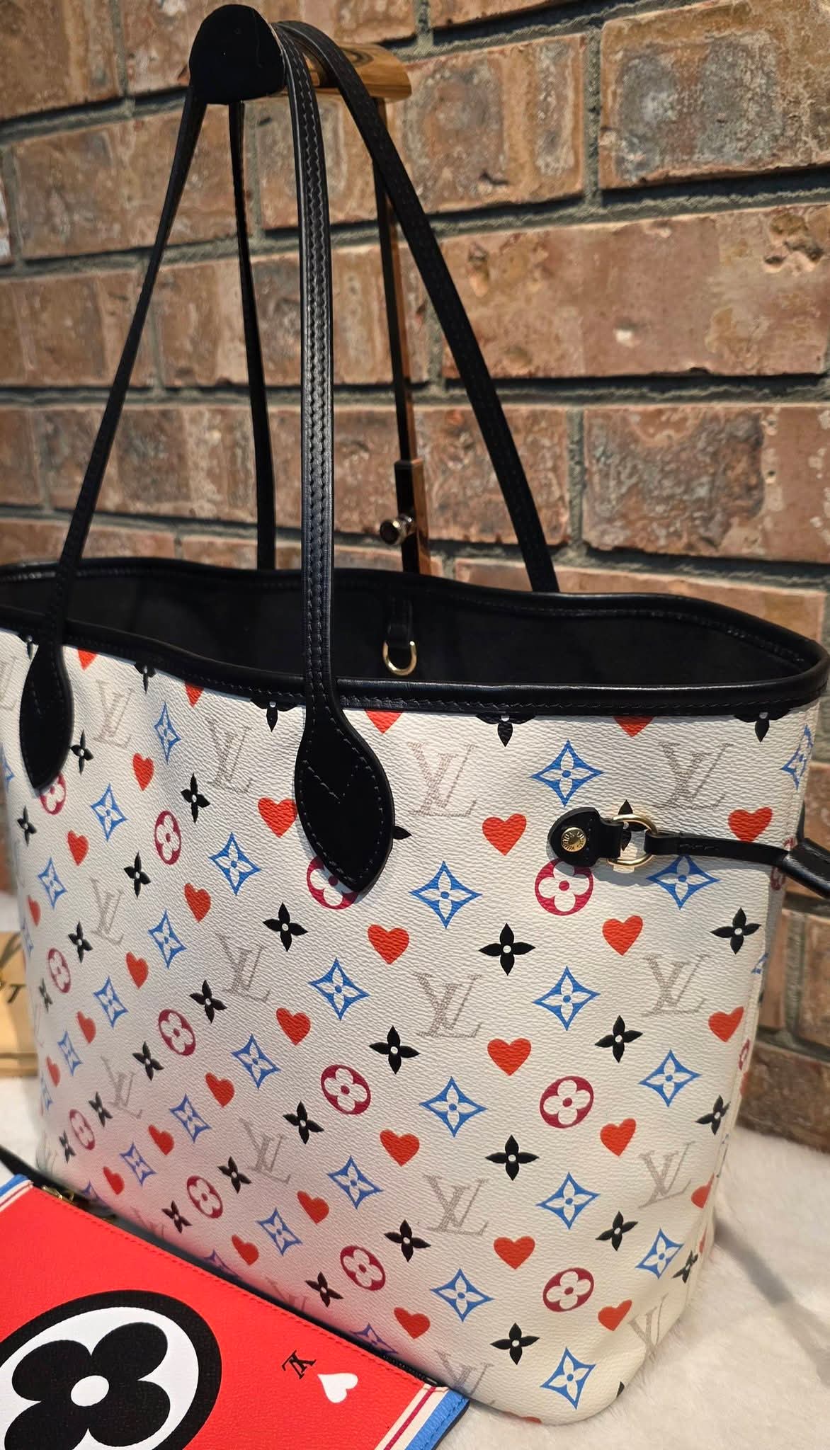 Authentic Louis Vuitton Neverfull MM with Pouch Game On Collection