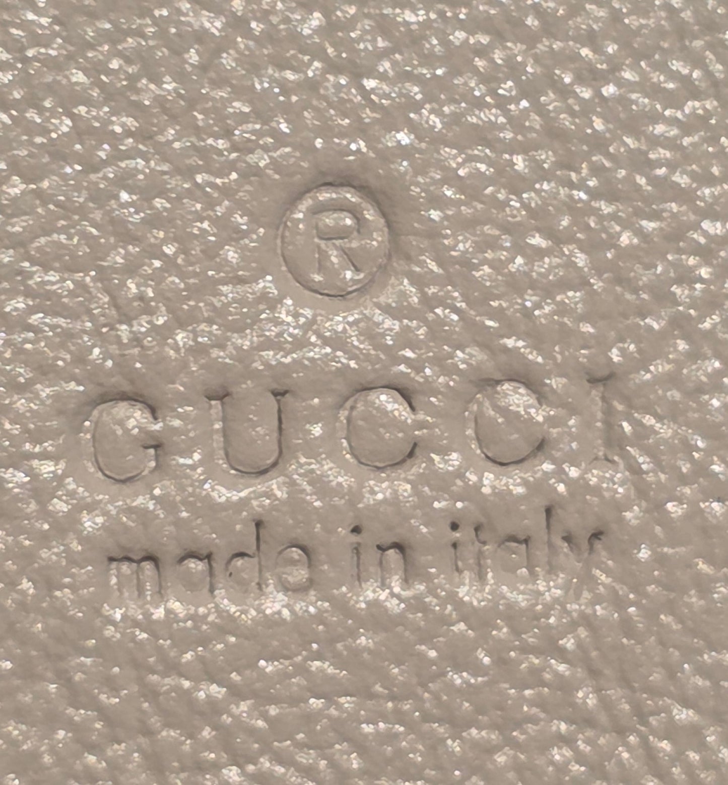 Authentic Gucci Marmont Mini Bucket Bag in Off White