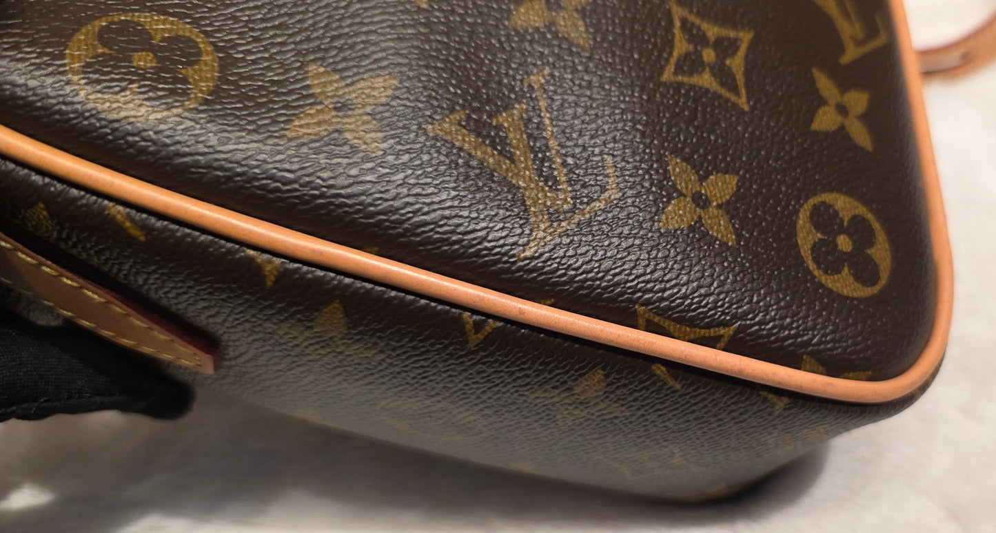 Authentic Louis Vuitton Couer Game On Heart Bag