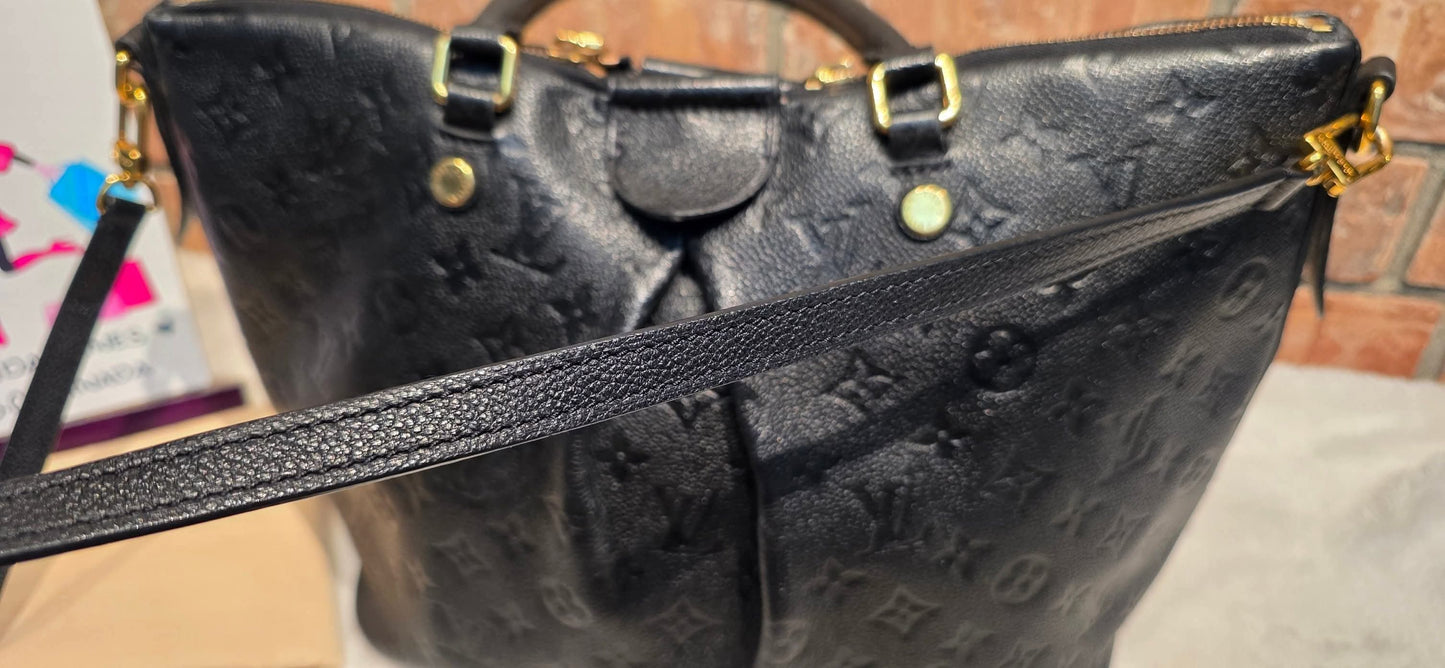 Authentic Louis Vuitton Mazarine MM Empreinte Noir