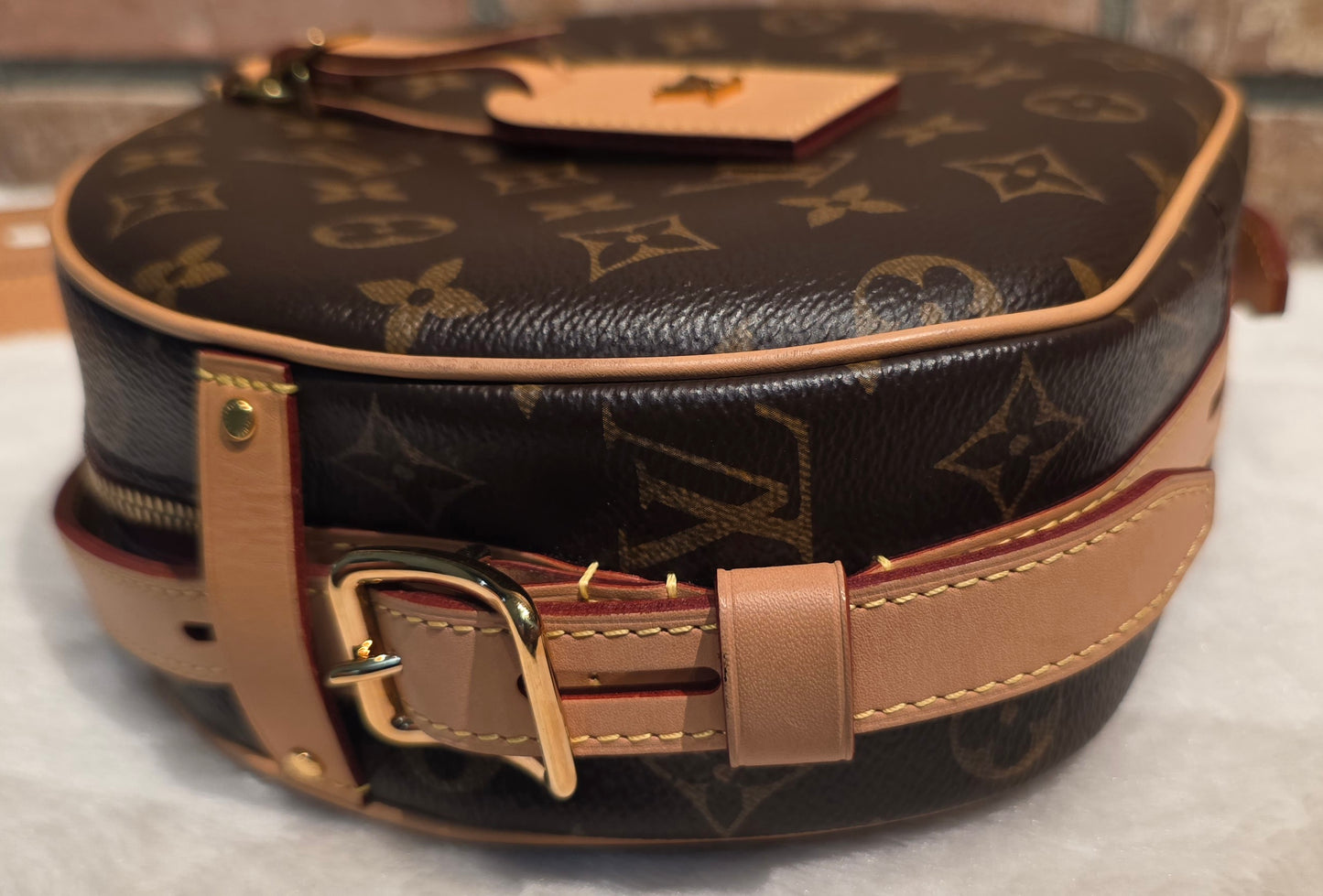 Authentic Louis Vuitton Boite Chapeau Souple MM