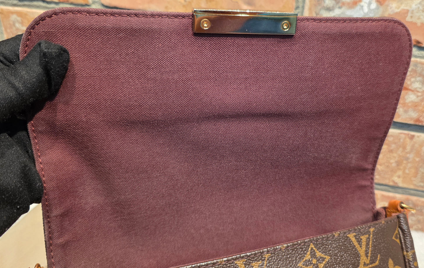 Authentic Louis Vuitton Favorite MM Monogram (SA4116)