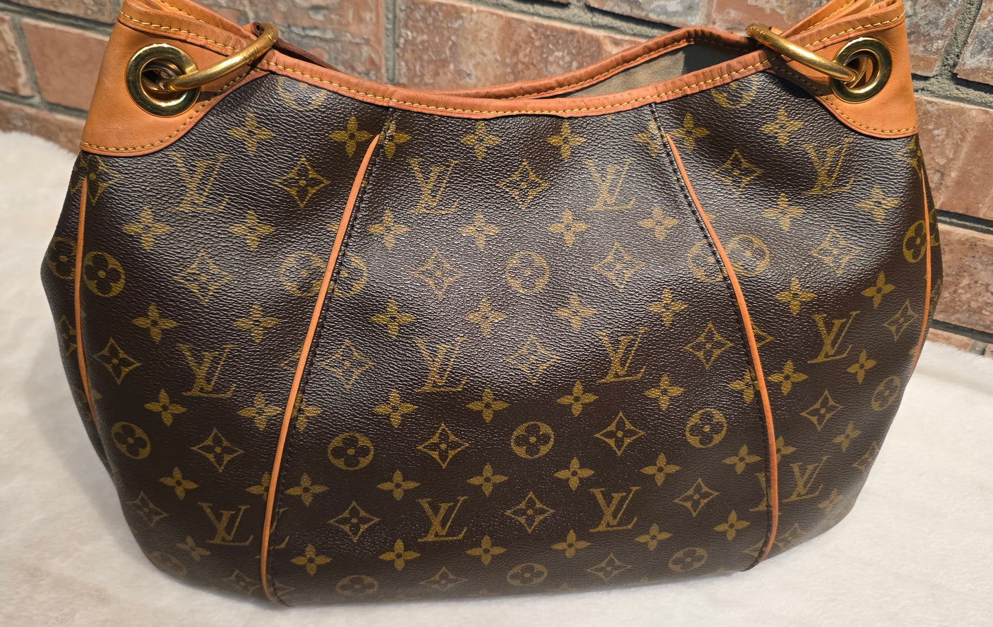 Authentic Louis Vuitton Galliera PM