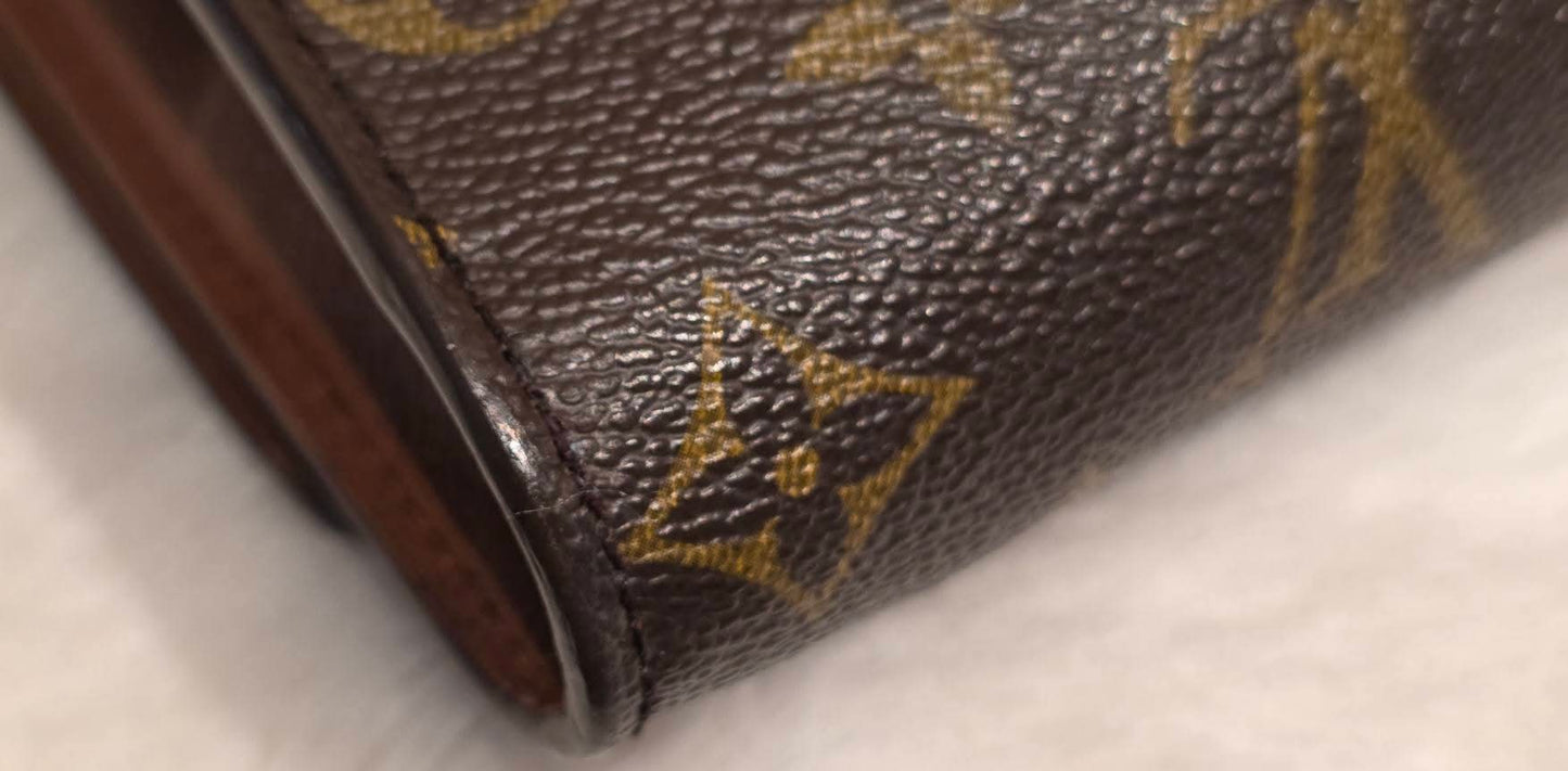 Authentic Louis Vuitton Pochette Bordeaux