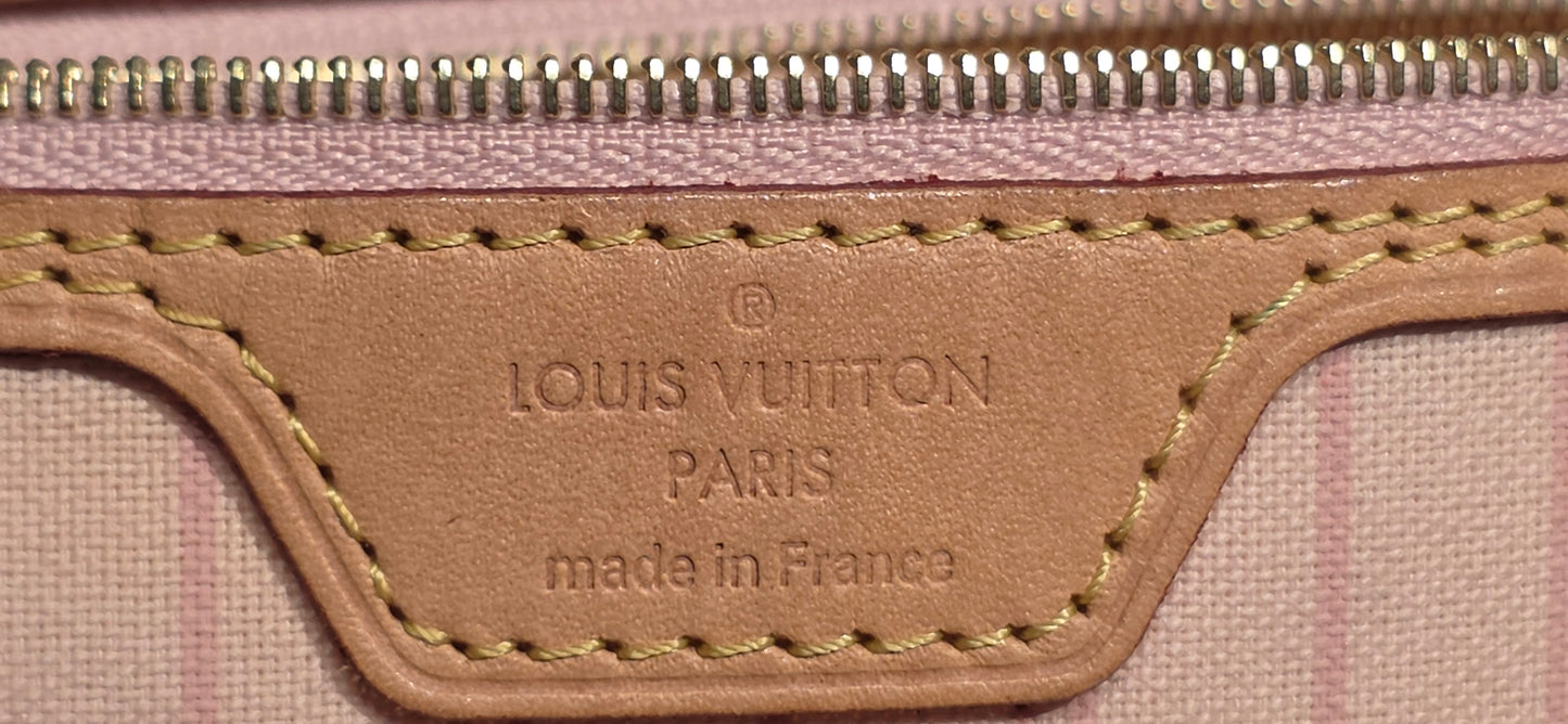 Authentic Louis Vuitton Neverfull MM Damier Azur (Bag Only)